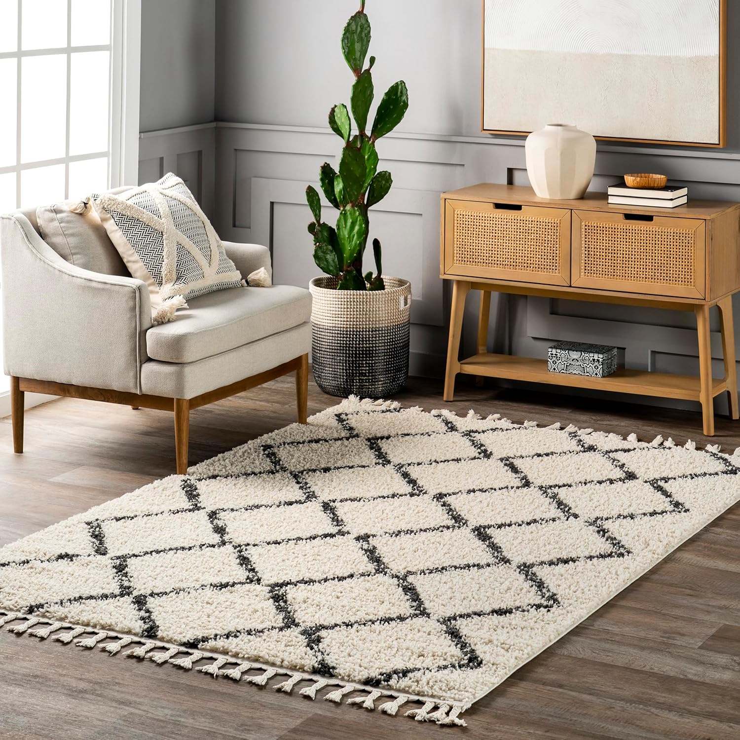 nuLOOM Michelle Diamond Trellis Tassel Accent Rug, 2x3, Off-white