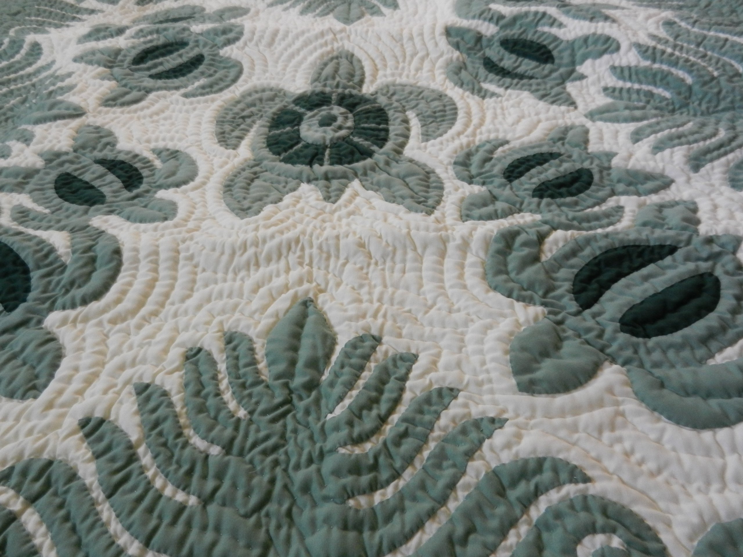 Hawaiian Quilt Lap Blanket/Wall Hanging 100% Hand Quilted/Hand Appliqued 60x60