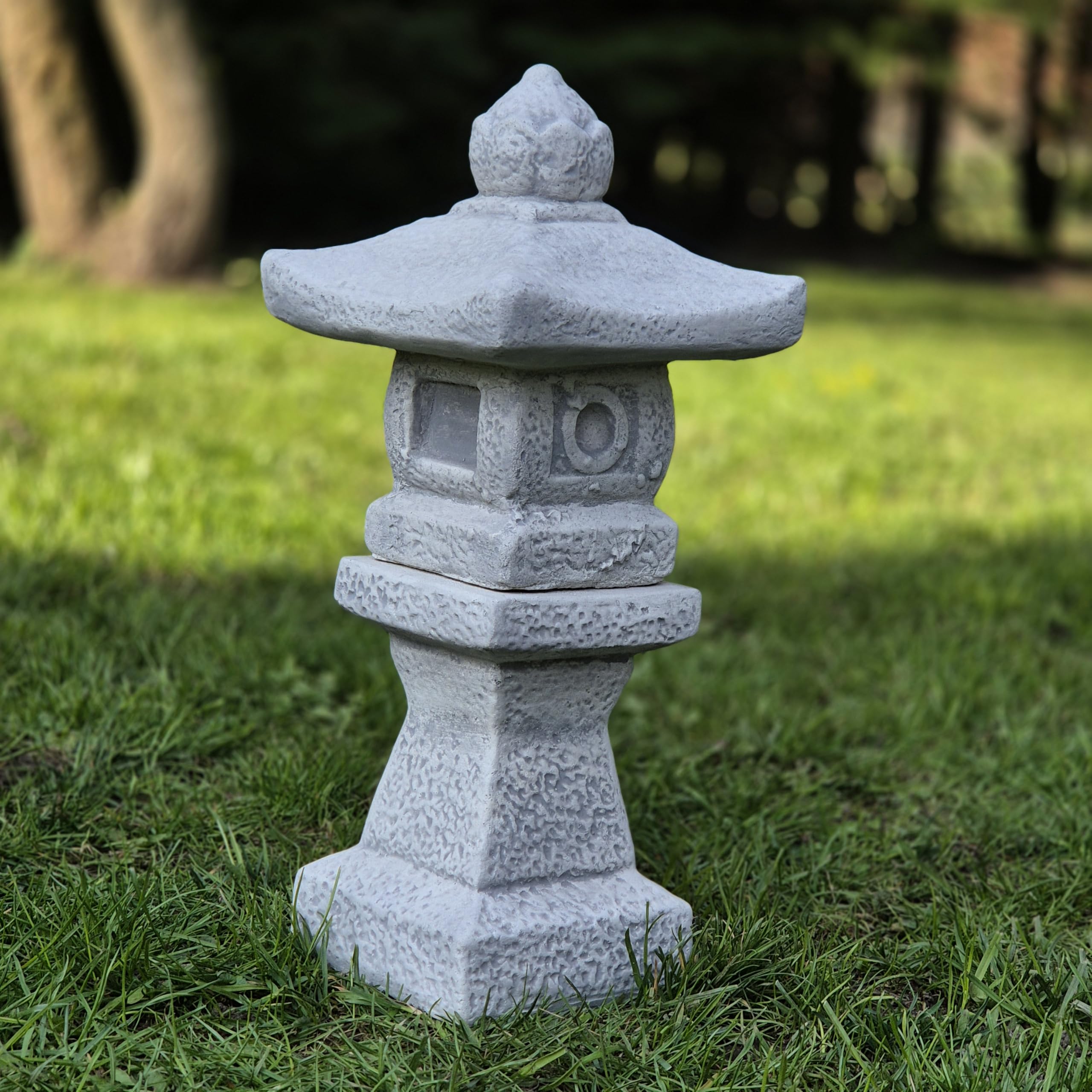 FABRIQ Pagode japonaise toro en pierre – 37 cm, lanterne peinte à la main, figurine résistante aux intempéries – Décoration extérieure