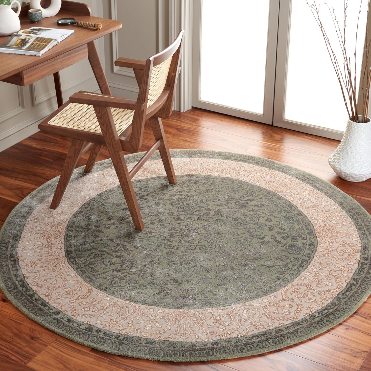 SAFAVIEH Silk Road Collection 2'6" x 12' Brown / Ivory SKR213F Handmade Traditional Wool Runner Rug