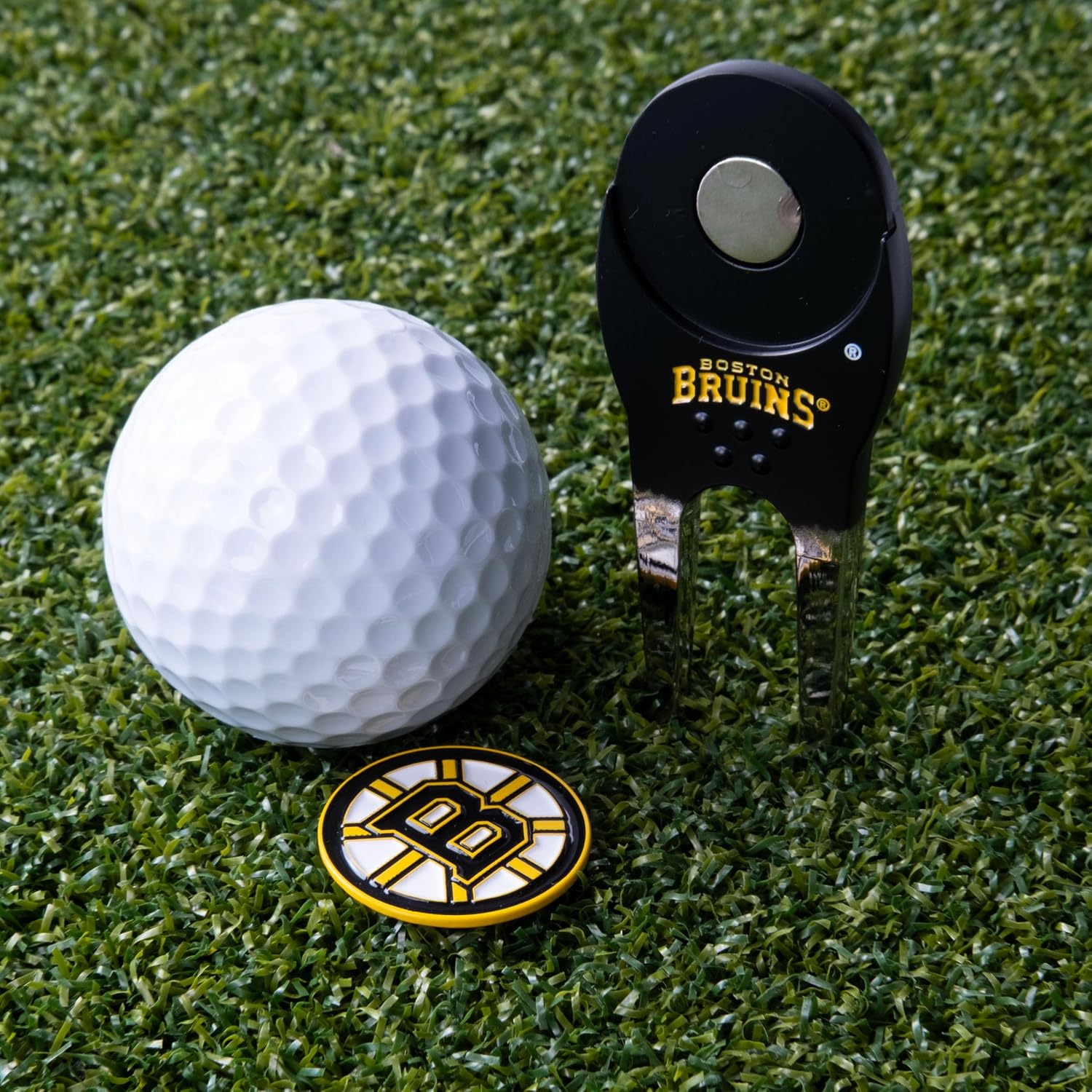 Team Golf NHL Boston Bruins Shaped Divot Tool