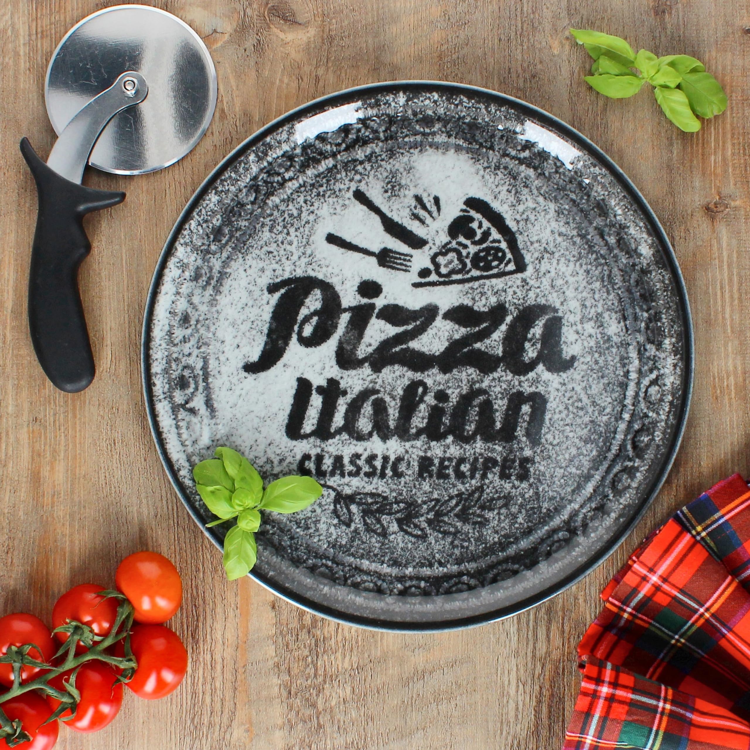 MamboCat Set di 4 piatti per pizza, rosso e nero, Ø 31 cm, per 4 persone, grandi piatti per pizza in porcellana con decorazione e scritta I per pizze o per creare, piatti da portata XL