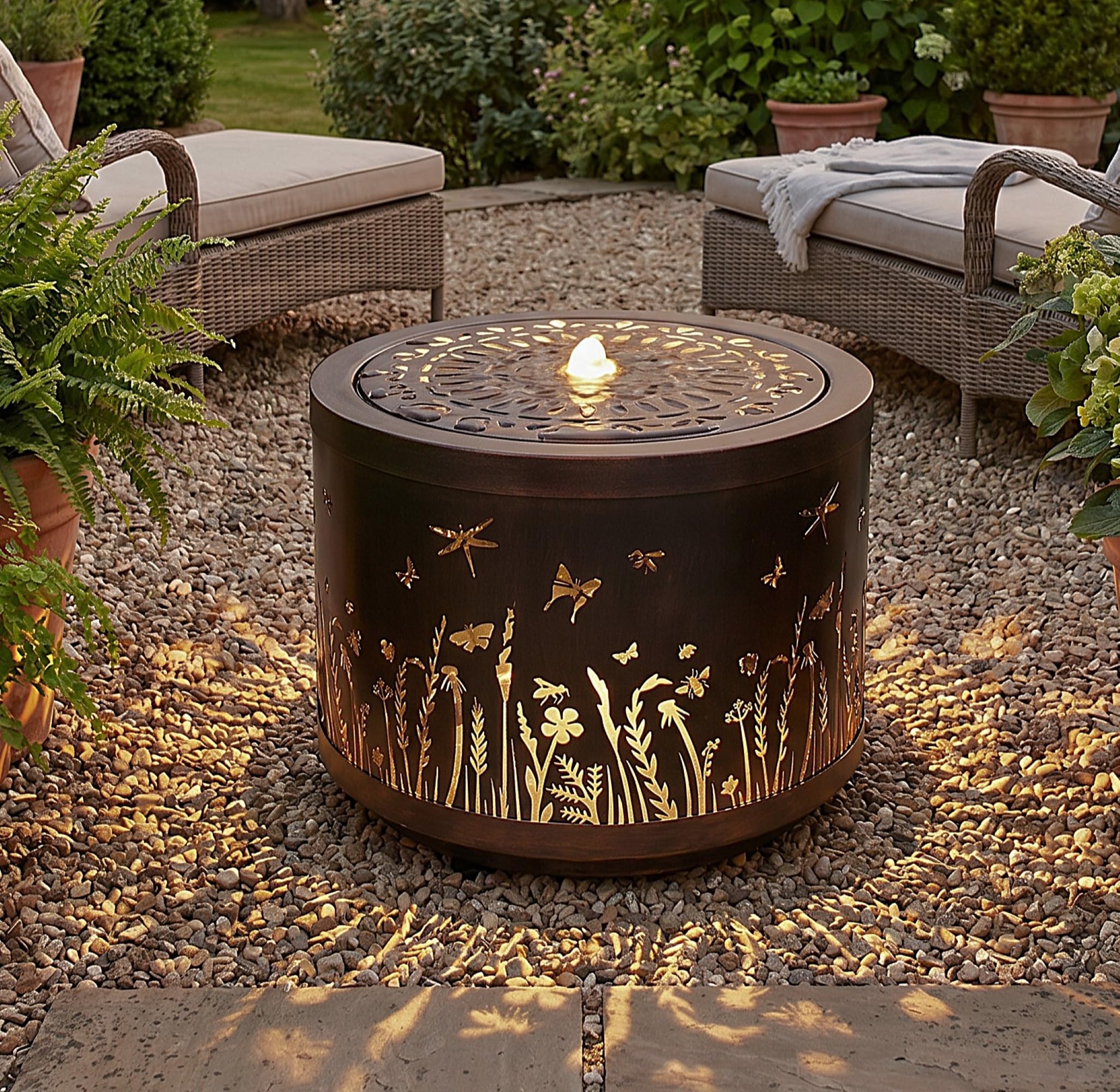 Gartenbrunnen mit LED Beleuchtung aus Metall runder Springbrunnen Wasserspiel Gartendeko