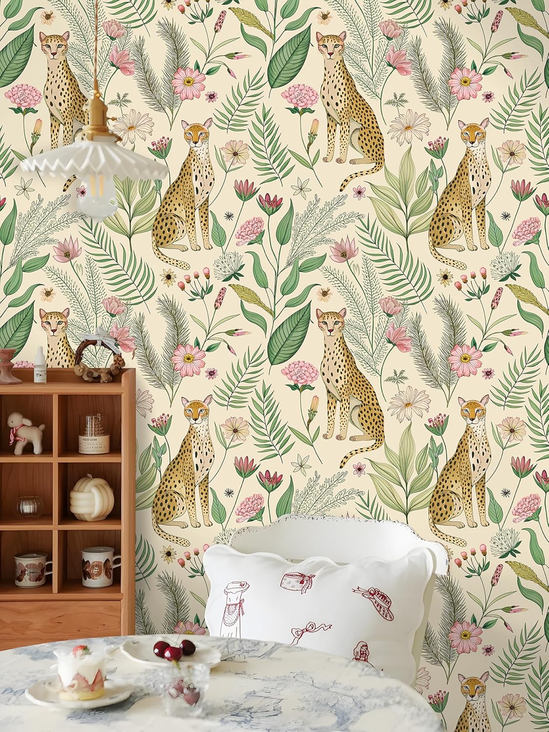 Floralplus Wallpaper Peel and Stick Removable Floral Cheetah Wallpaper Tropical Animal Jungle Leopard Wallpapers for Bedroom Boho Renter Friendly Self Adhesive Contact Paper 17.5 x 393 in
