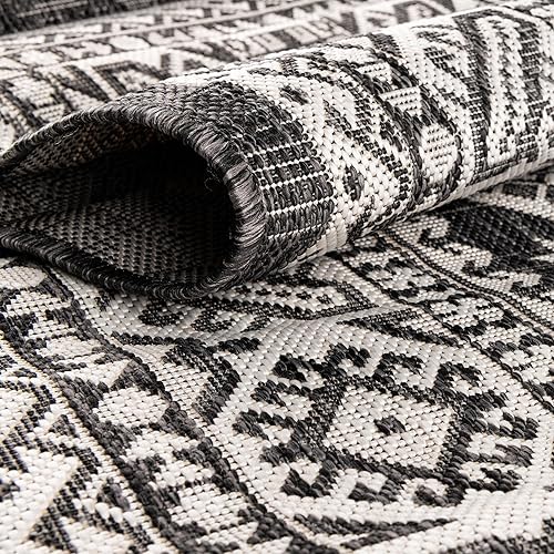 Miniatura 4 de Rugs.com Outdoor Aztec Collection Alfombra – 4 x 6 pies alfombra de tejido plano gris carbón perfecta para salas de estar, grandes comedores, planos