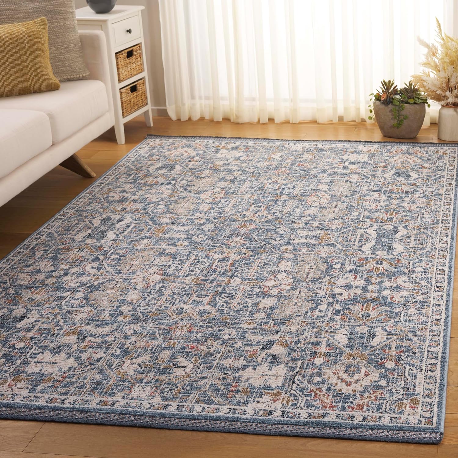 SAFAVIEH Vivaldi Collection Area Rug - 4' x 6', Blue & Ivory, Geometric Design, Ideal for High Traffic Areas in Living Room, Bedroom & Dining Room (VIV568N-4)
