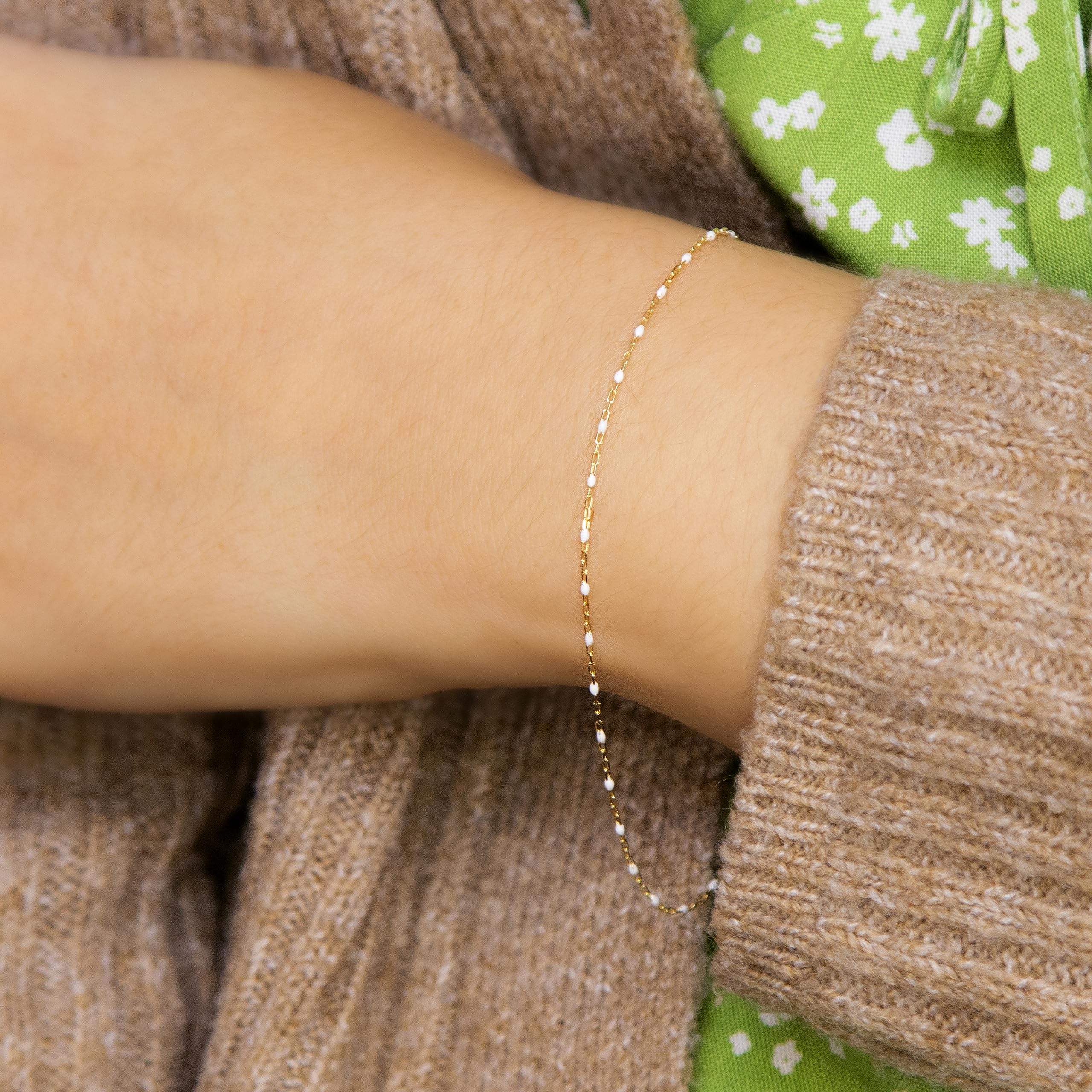CARISSIMA Gold - Braccialetto da donna in oro giallo 9 kt, con perline smaltate da 1 mm