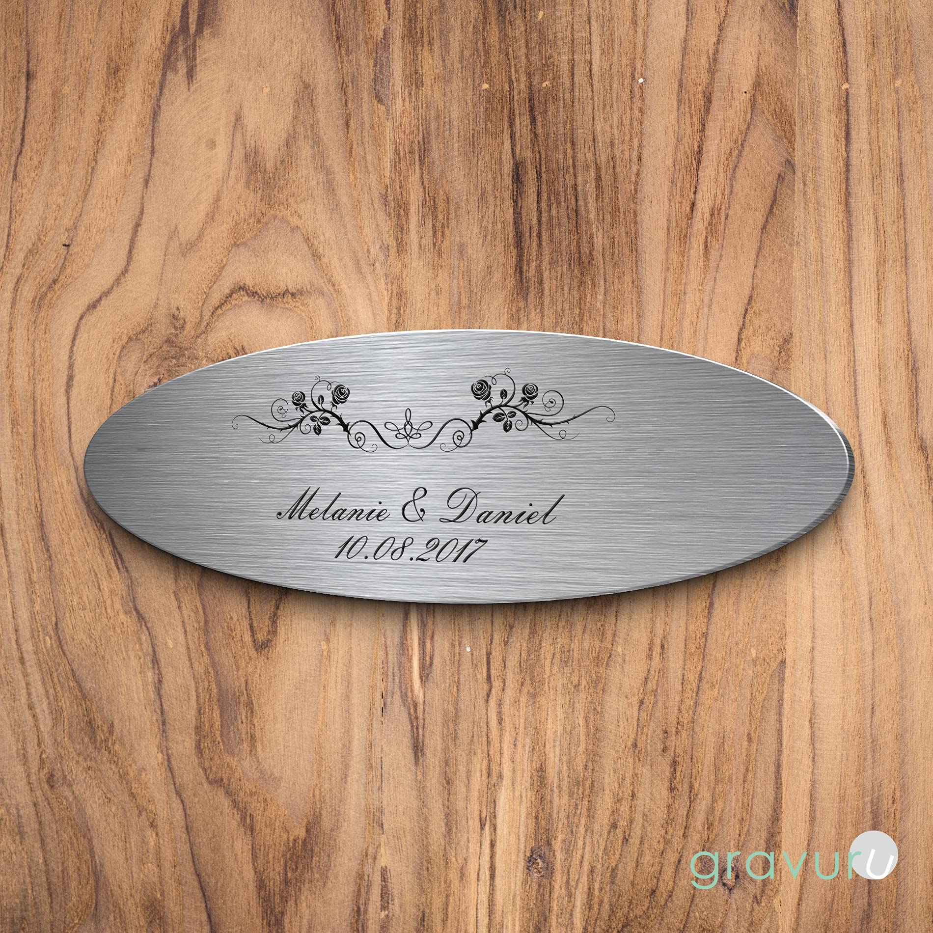 Hochzeitsschild aus Edelstahl oval mit Namen oder Spruch & Herzchen | Wetterfest & viele Motive zB für Hochzeitsbank | Goldene Hochzeit Geschenke zur Silberhochzeit Hochzeitsdeko
