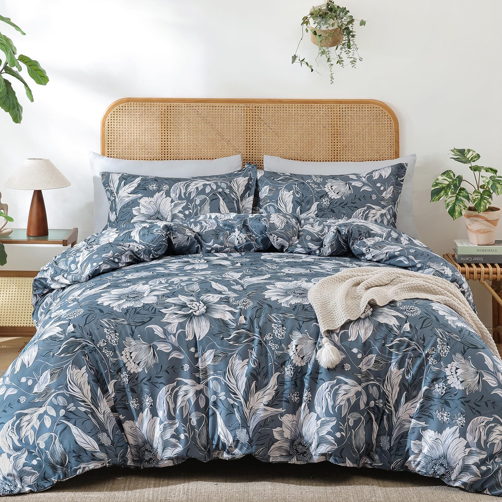 DJY Blue Floral Duvet Cover Set King Size - 3-Piece Blue Bedding Set - Wrinkle-Resistant & Breathable Design with Hidden Zipper (King, 220x230cm) — image 1