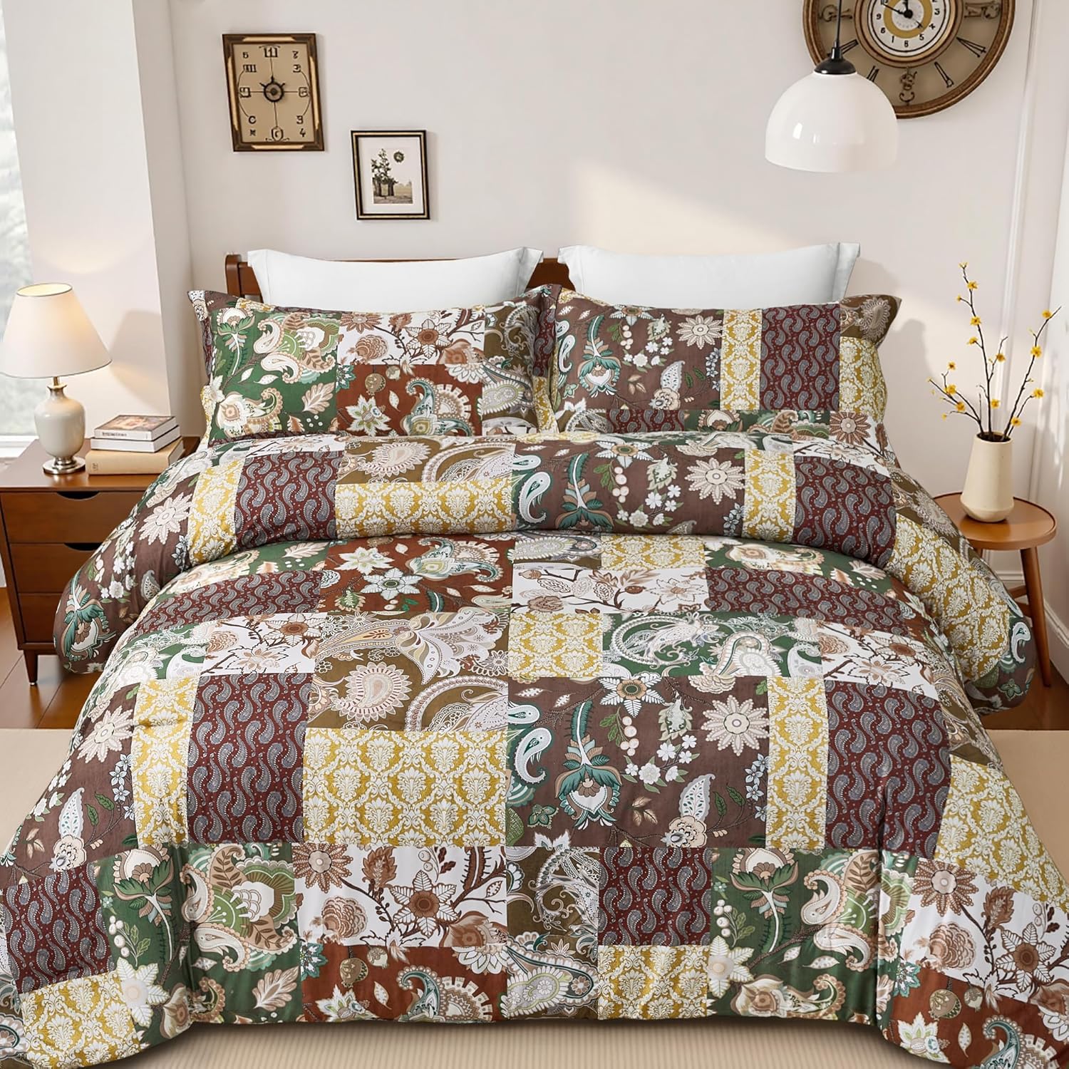 Boho Queen Size Comforter Set - 3 Piece Patchwork Vintage Soft Bedding Farmhouse Reversible Beige Bed Set for All Season, 1 Lightweight Comforter (90"x90") and 2 Pillow Shams (20"x26")