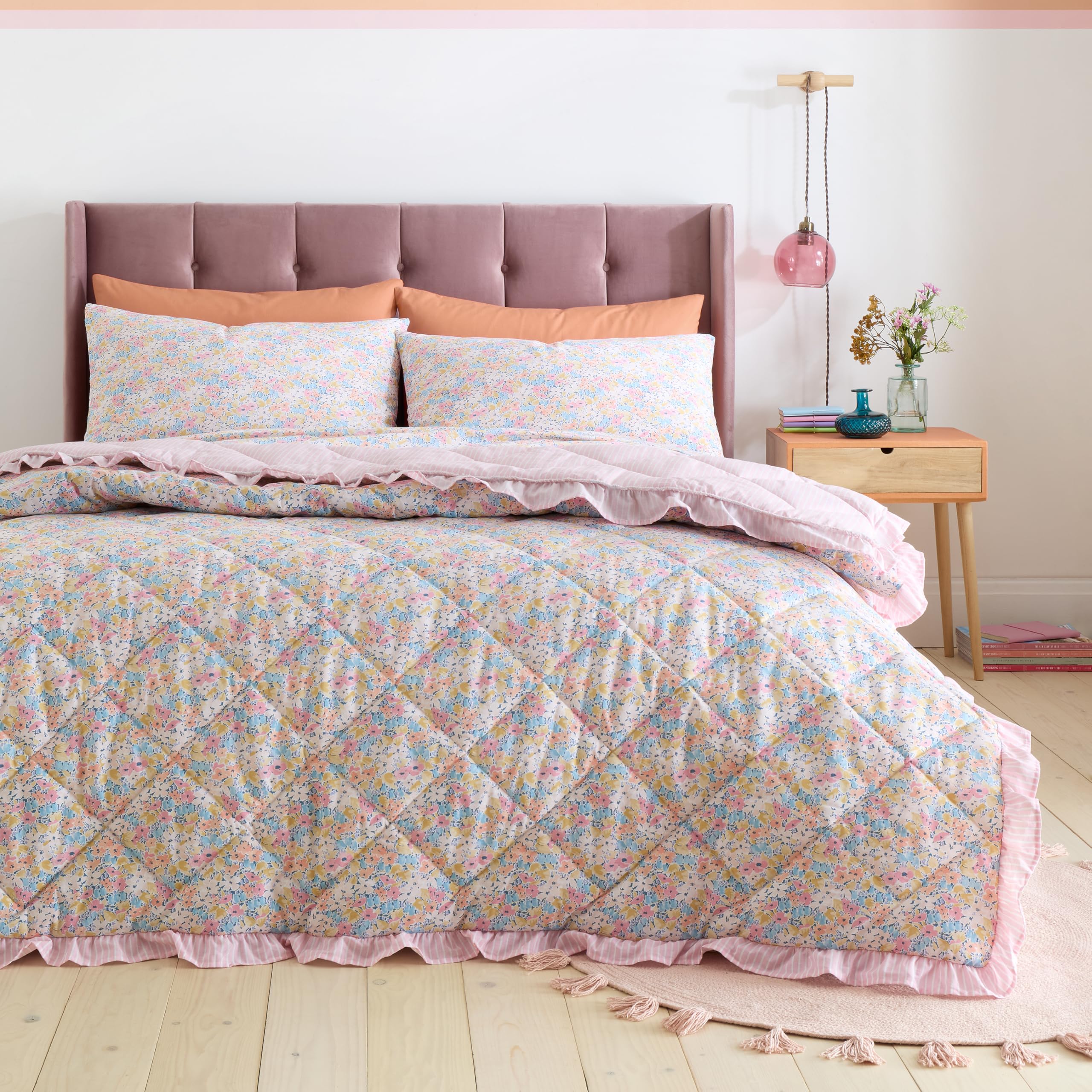 Catherine Lansfield Unisex Pink 'Darcy Floral' Reversible Bedspread In