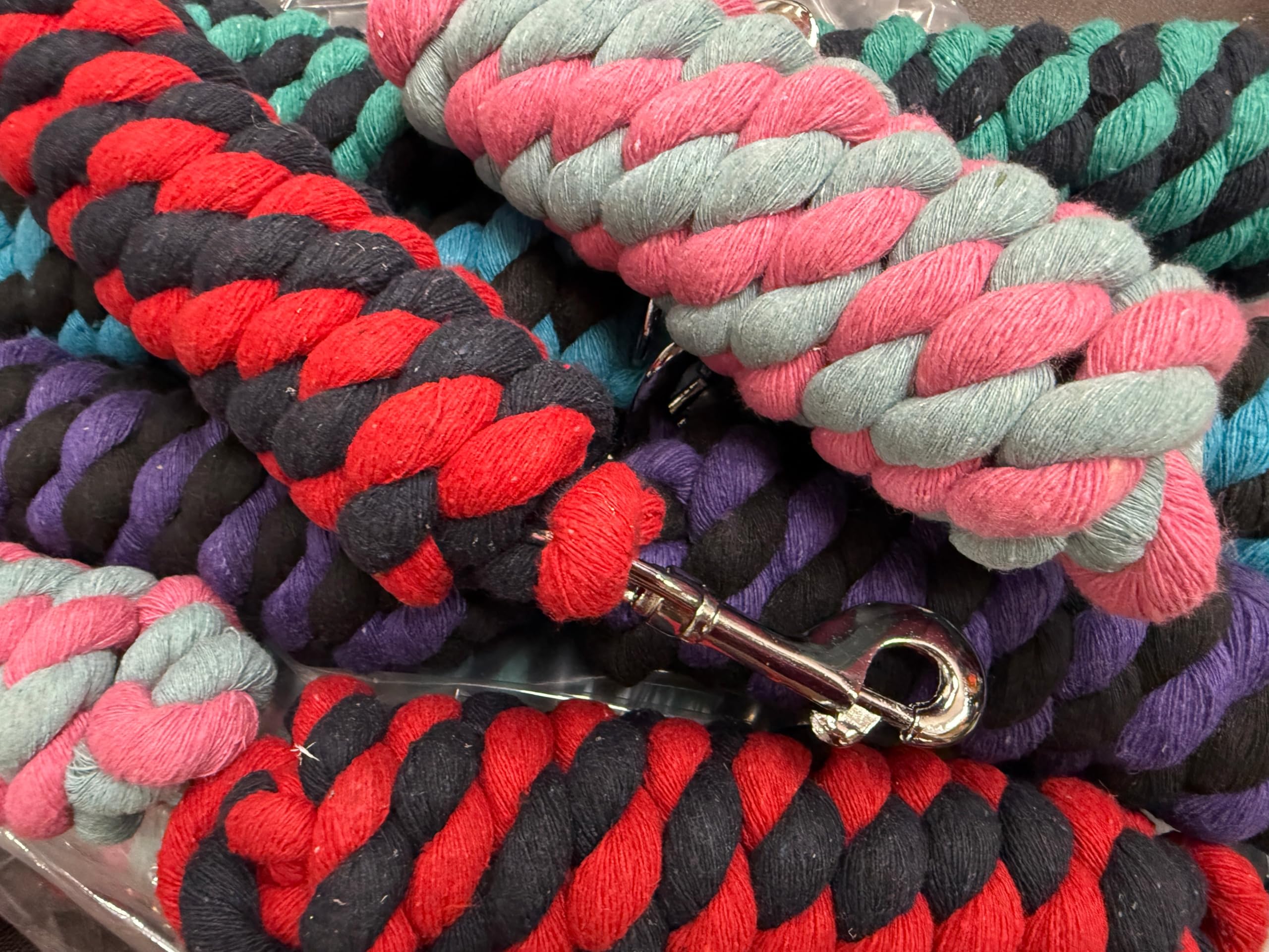 10 x Lead Ropes - Traditional Cotton Twist Lead Ropes - Multi Colour - Trigger Clip