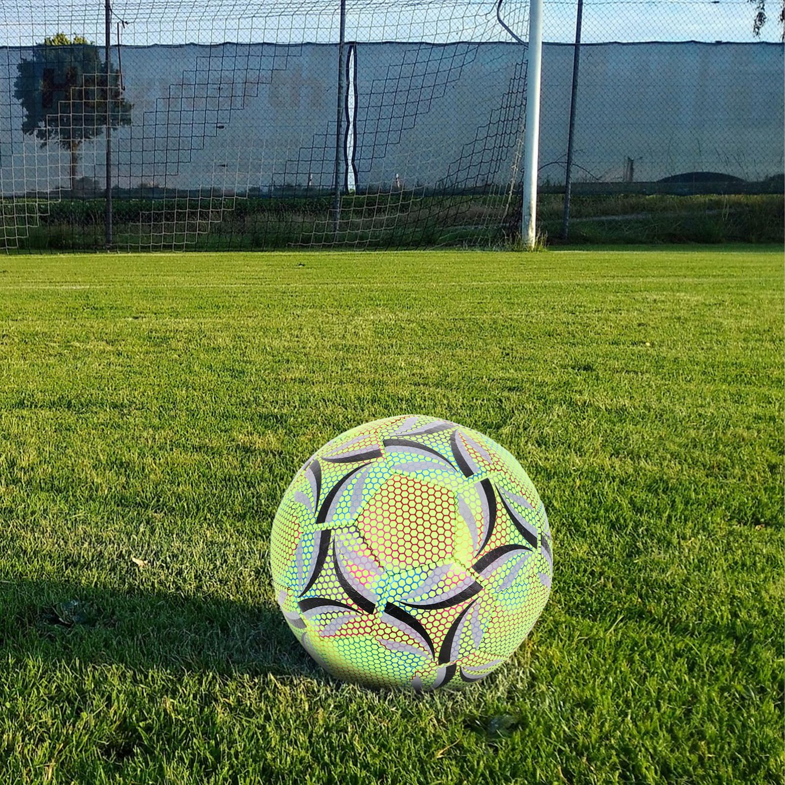 Abaodam Pallone da Calcio Design Fosforescente per Allenamento Giovanile e Adulti Resistente e Ergonomico per Miglior Controllo in Ambienti a Scarsa Luminosità