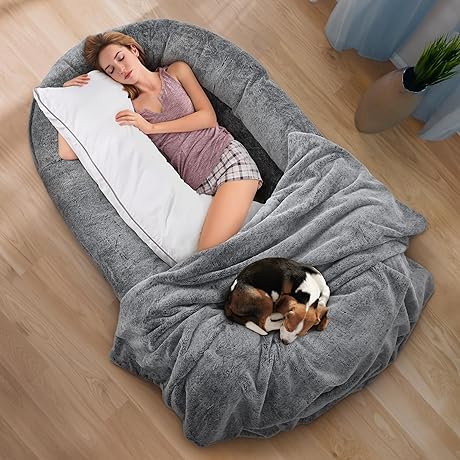 Comfy Human Floor Beds: Giant Luxe Haven for Relaxation