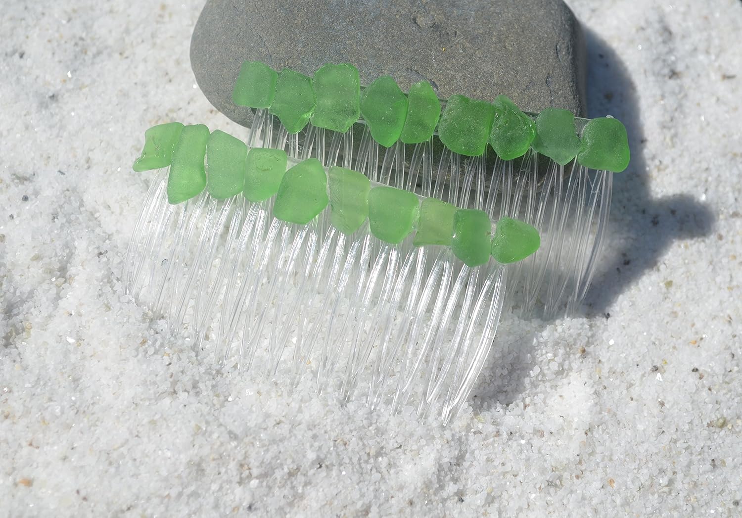 DejaVu Designs Genuine Kelly Green Sea Glass Hair Combs (Set of 2) : Beauty & Personal Care
