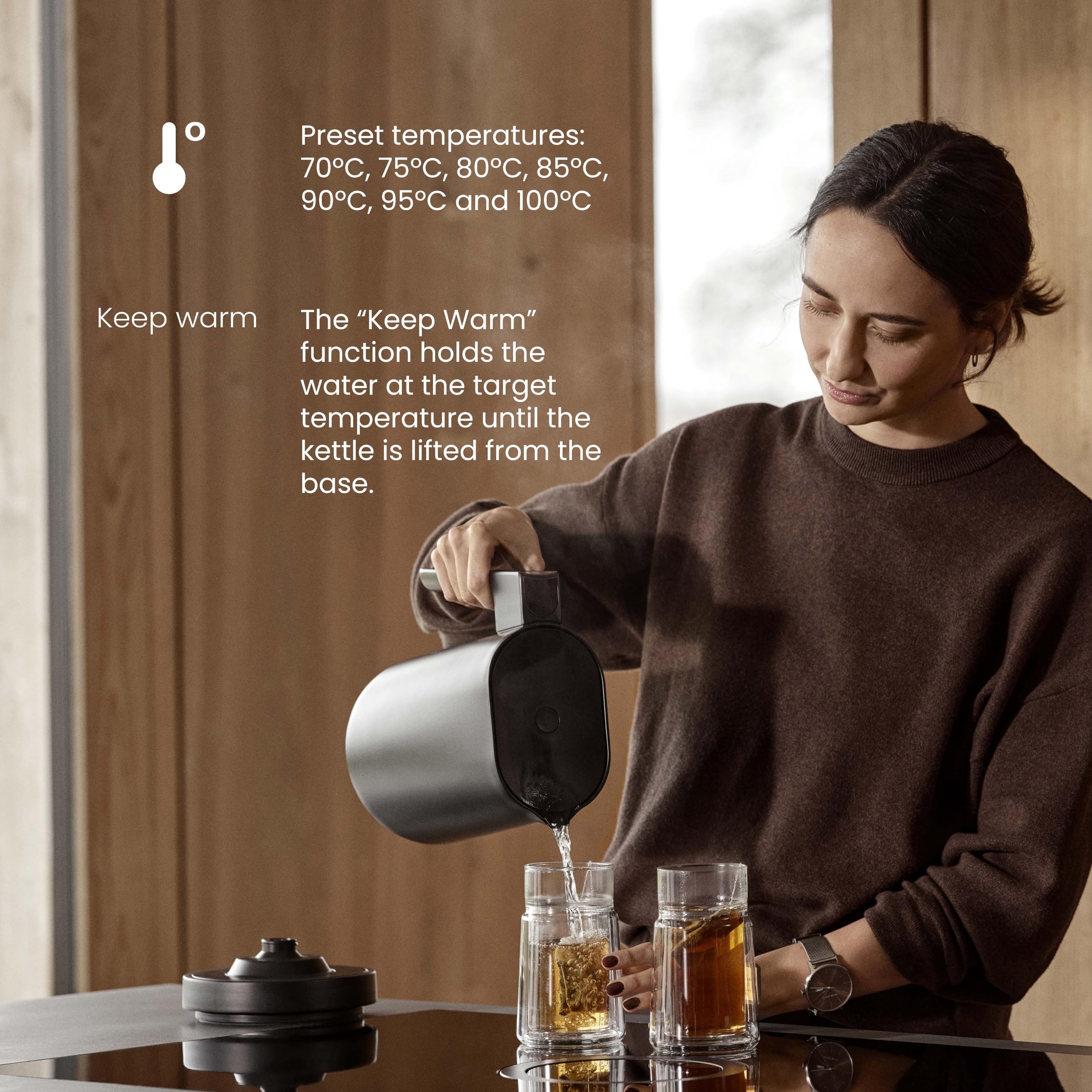 Jacob Jensen Elektrischer Wasserkocher mit Temperatureinstellung von 70°C bis 100°C, Warmhaltefunktion, Signalton, LED-Display mit Temperaturanzeige & Touch-Bedienung, BPA-Frei, 1,2 Liter, Schwarz