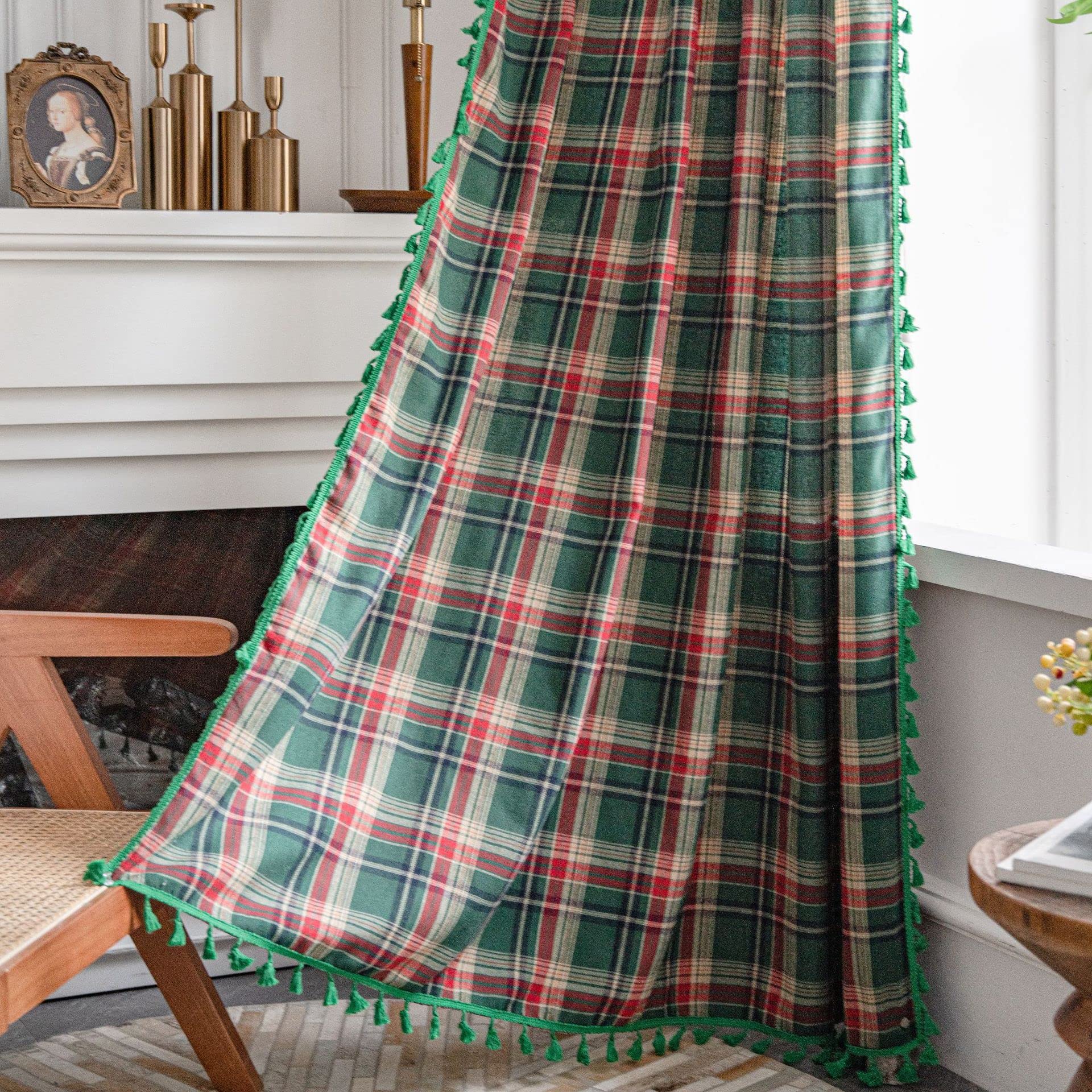 Rideaux en coton et lin pour salon bohème vert avec pompons 239cm