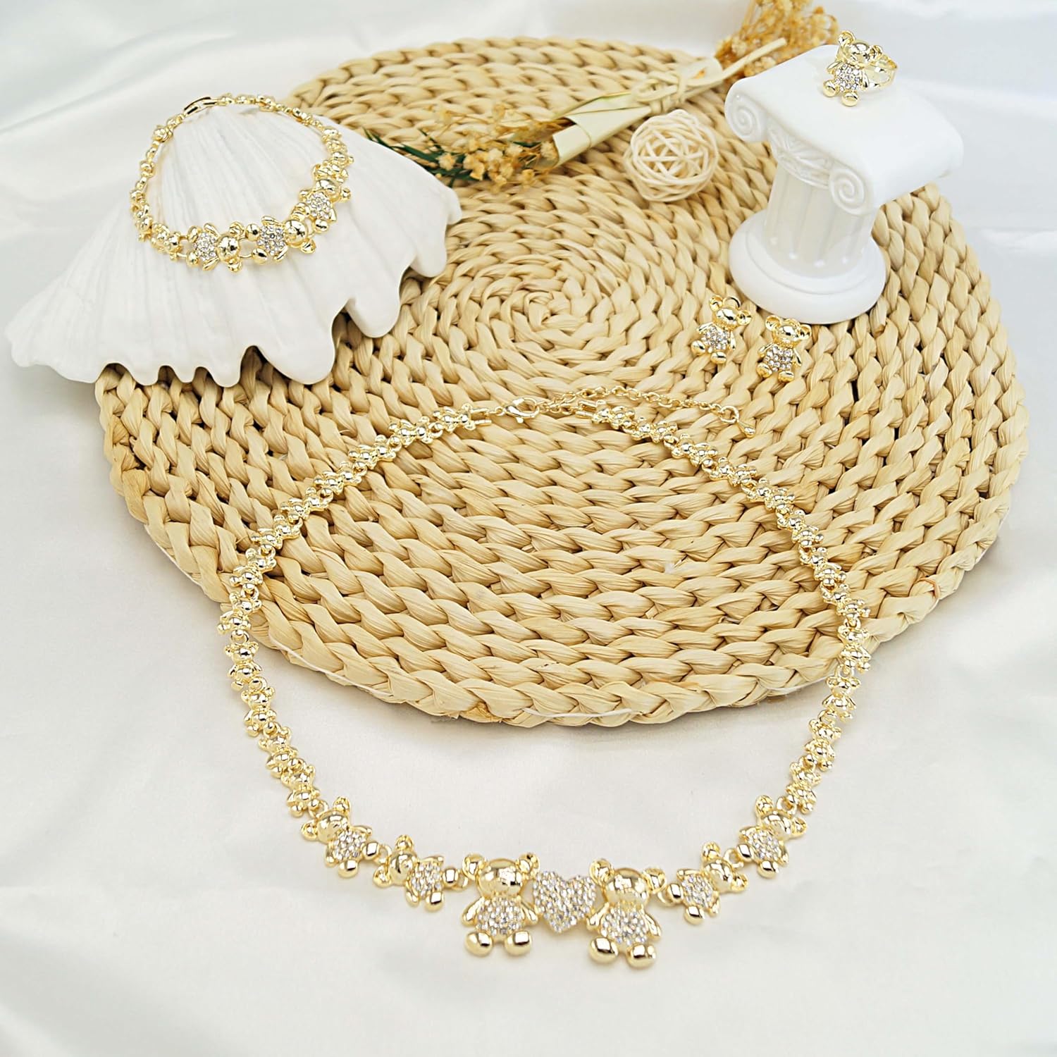 SYHOL Women Jewelry Sets Gold Jewelry XOXO Fashion Bear Necklace Love Bear Earrings Bear and Heart Bracelet Jewelry Gifts Elegant Bridal Accessories Women Party Gifts Shiny Jewelry