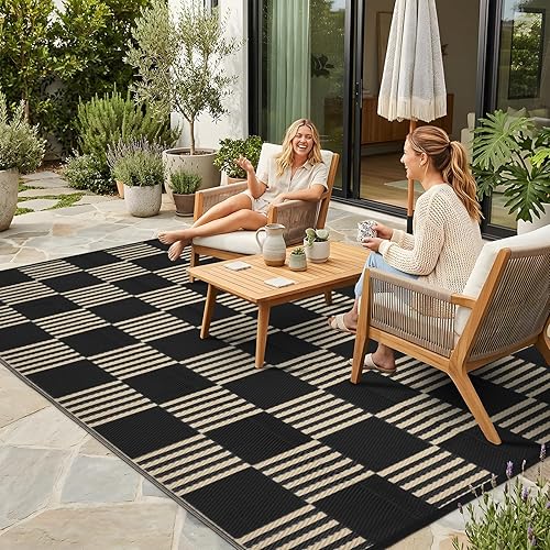 Garvee Waterproof Outdoor Rug 5x8, Checkered Foldable Plastic Straw Patio