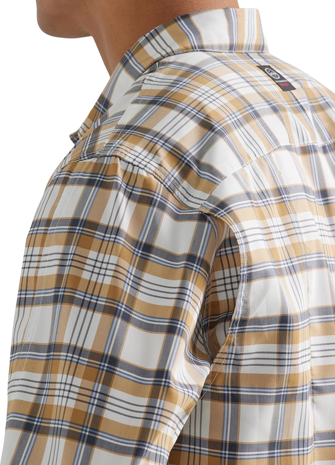 ATG by Wrangler Men's Long Sleeve Hike to Fish Shirt - Image 4