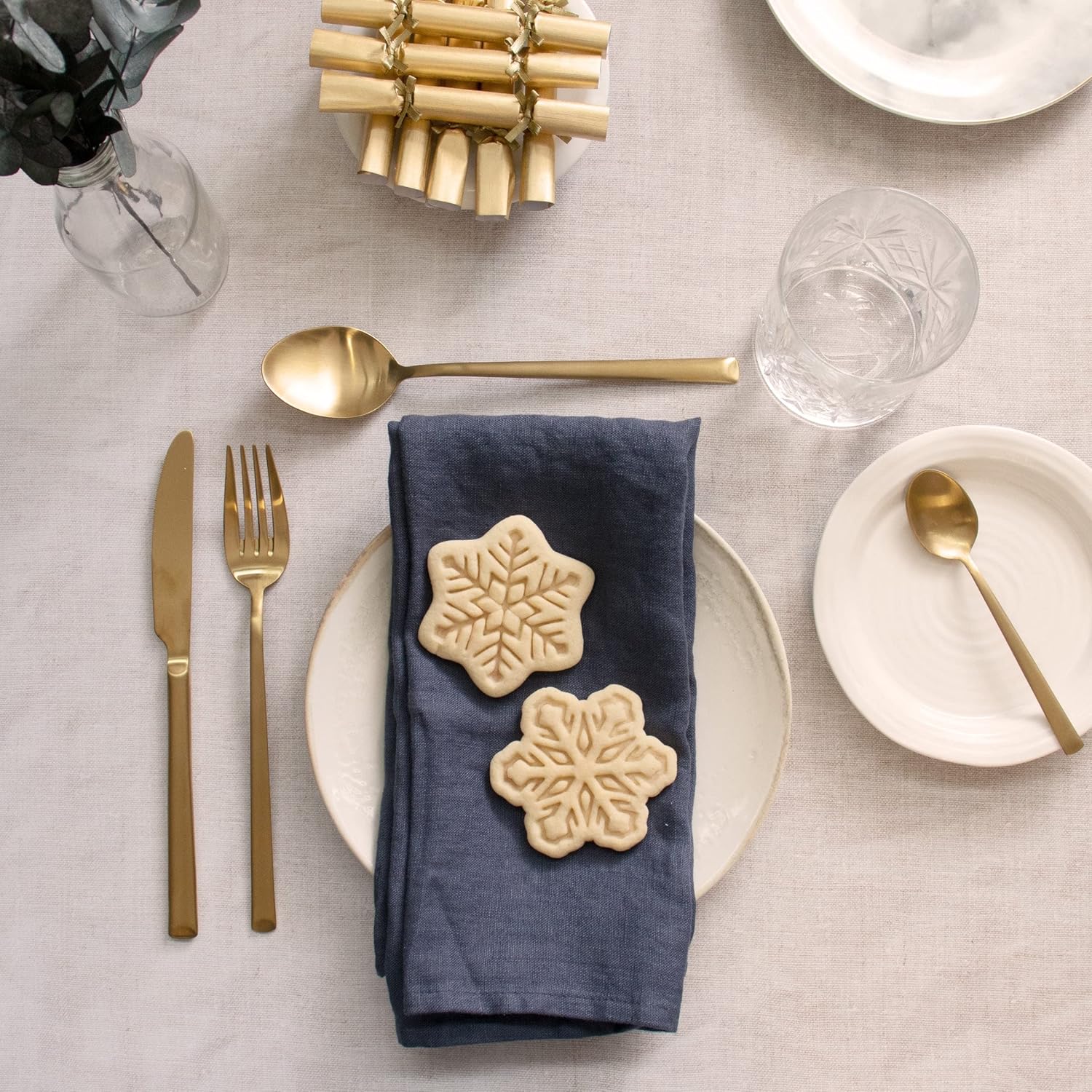 Set of 2 Snowflake cookie cutters (Style 1 and 2), 2 pieces - Bakerlogy