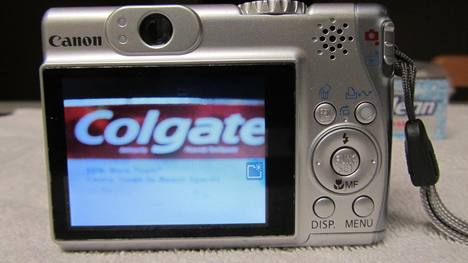 【完動品】Canon PowerShot A540 デジタルカメラ 動作確認済み Canon PowerShot A540 6-megapixel digital camera at Crutchfield