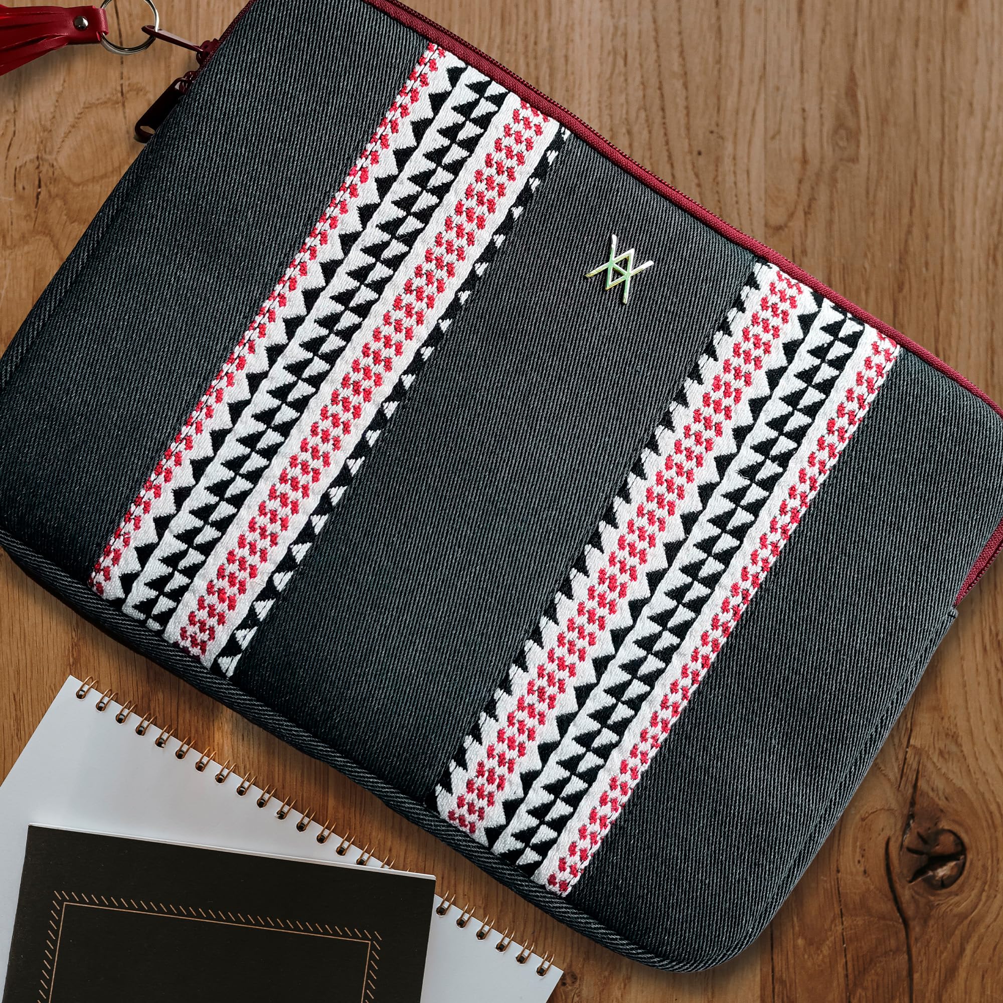 WONDEE Torba na laptopa 13 do 14 cali z ozdobną tkaniną haftowaną taśmą w stylu etnicznym - Macbook Pro i Air 13/14" Wyściełany i wzmocniony zamek błyskawiczny