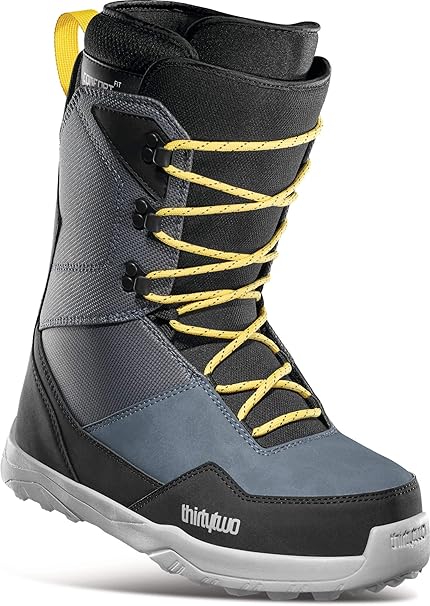 thirty two boots canada