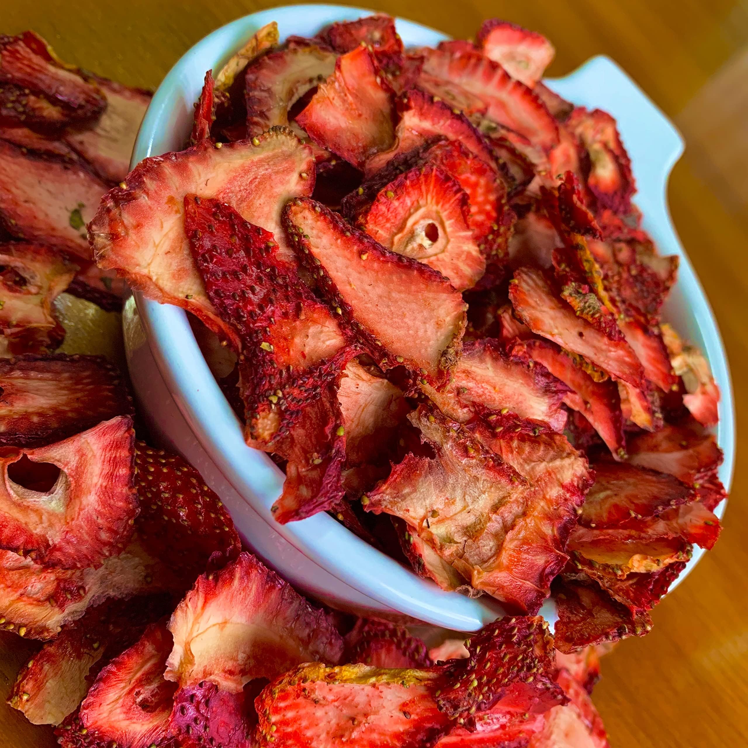 SENSAFRUIT-Dried Strawberry | 100% NATURAL | NO SUGAR ADDED, UNSULFURED | Gluten Free | Perfect snack for your family | Direct Producers | Wholesale | Slices | 2 Zipper bags x1.41 Oz (2.8 Oz)