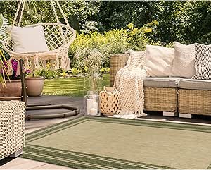 Liora Manne Multi Border Green Indoor/Outdoor Rug, 3'3" x 4'11"
