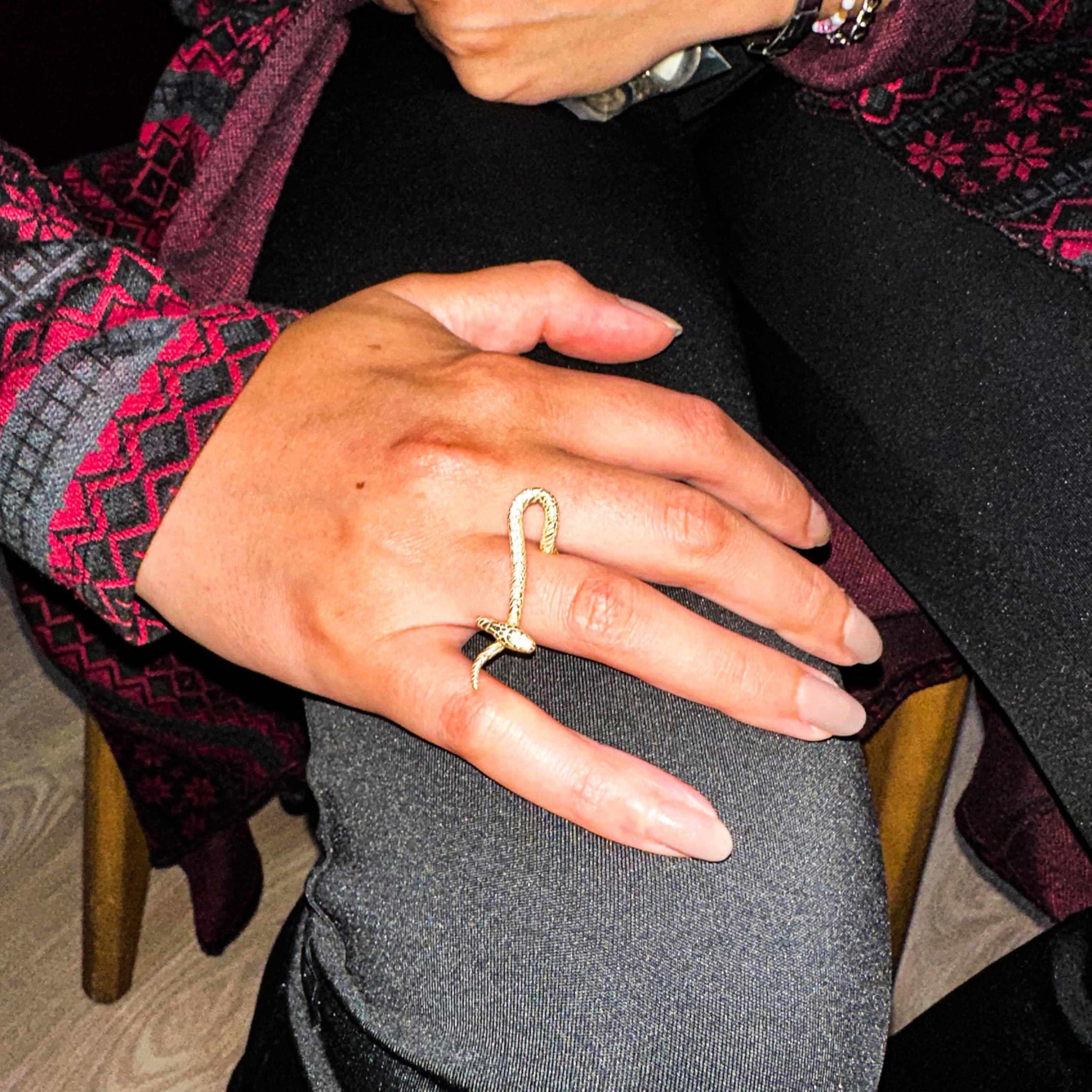 KAMBO Anillo de plata de ley 925 para mujer, diseño de serpiente chapado en oro, elegante pieza de declaración, plata, sin piedras preciosas, Sin piedras preciosas