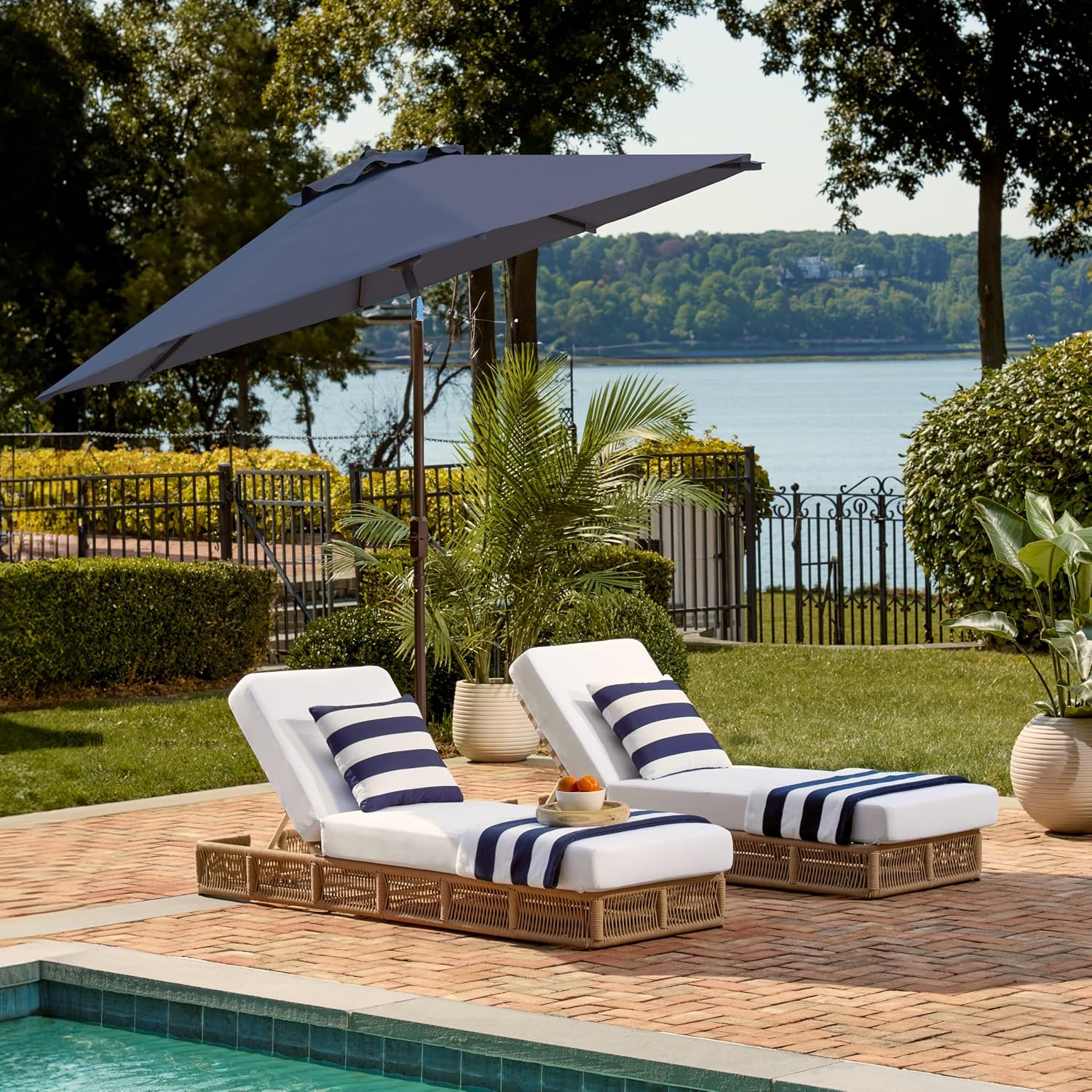 SAFAVIEH Outdoor Collection Ortega Auto Tilt Crank Umbrella