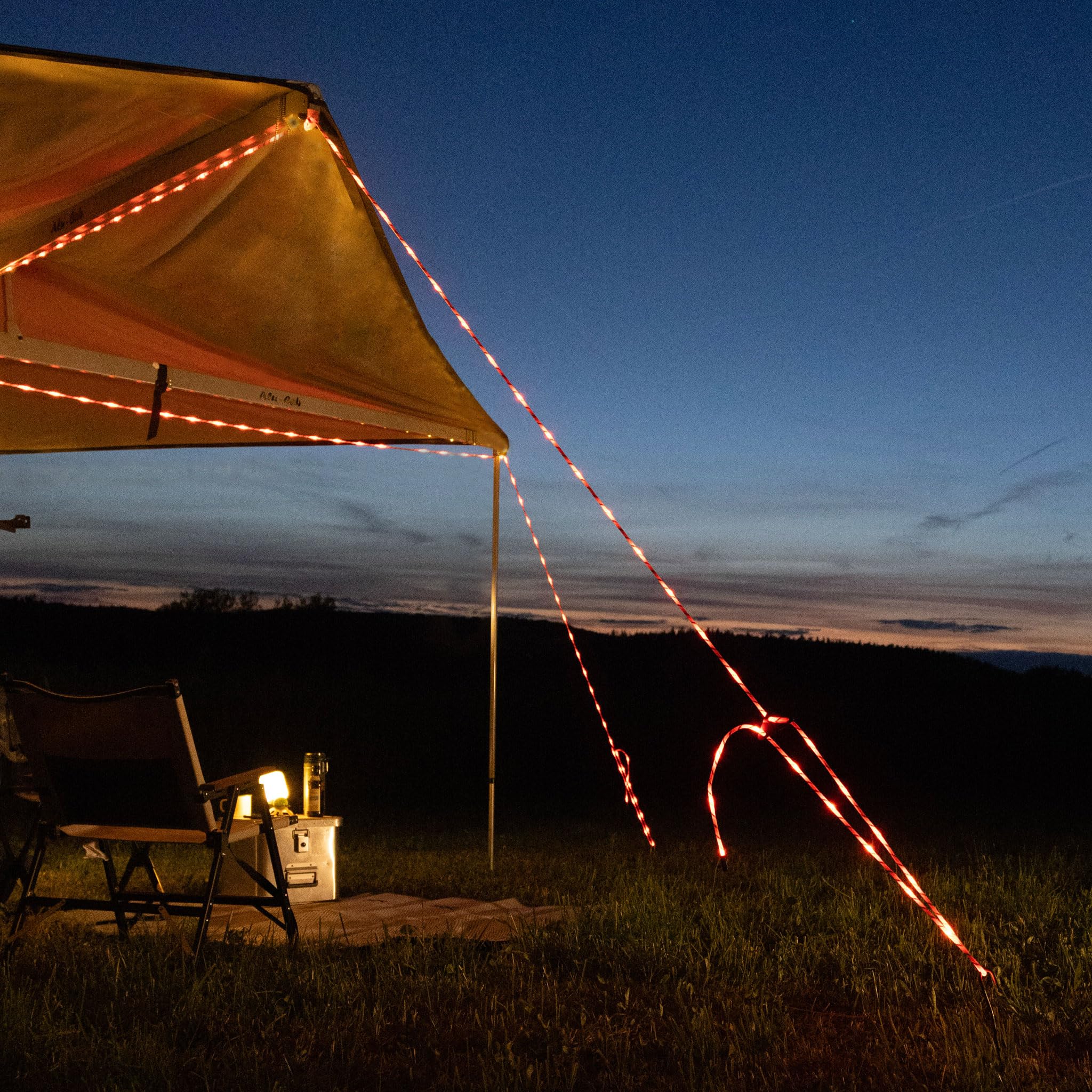 Sunnyside® - LEUCHTTAU AFTERGLOW – 2x 3,5m LED Abspannseil orange-rot + 2,5m Verlängerung, bis 150kg, 90% weniger Insekten, USB-C, dimmbar – Markise Camping Wohnmobil