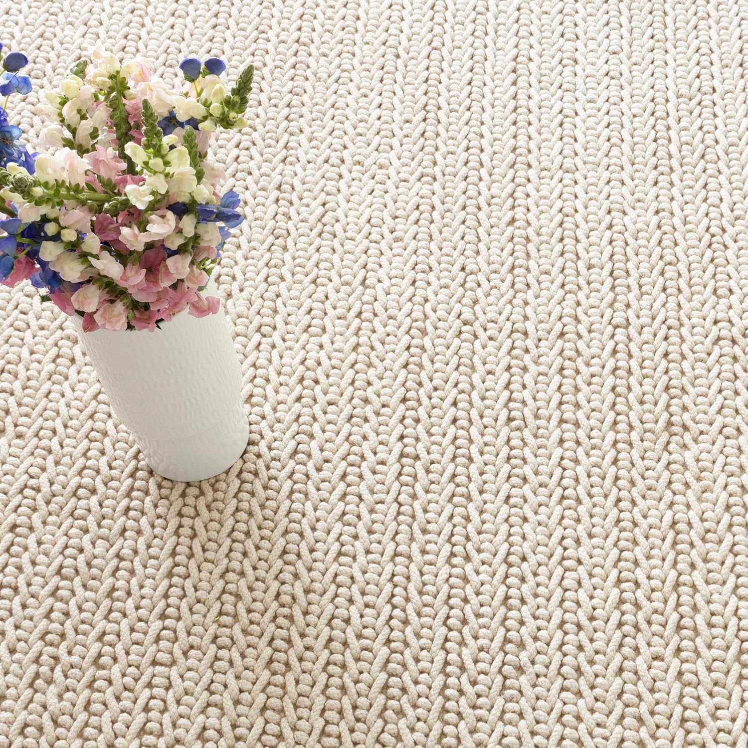 Dash & Albert Veranda Ivory Handwoven Performance Rug, 5 X 8 Feet, Ivory Solid Pattern