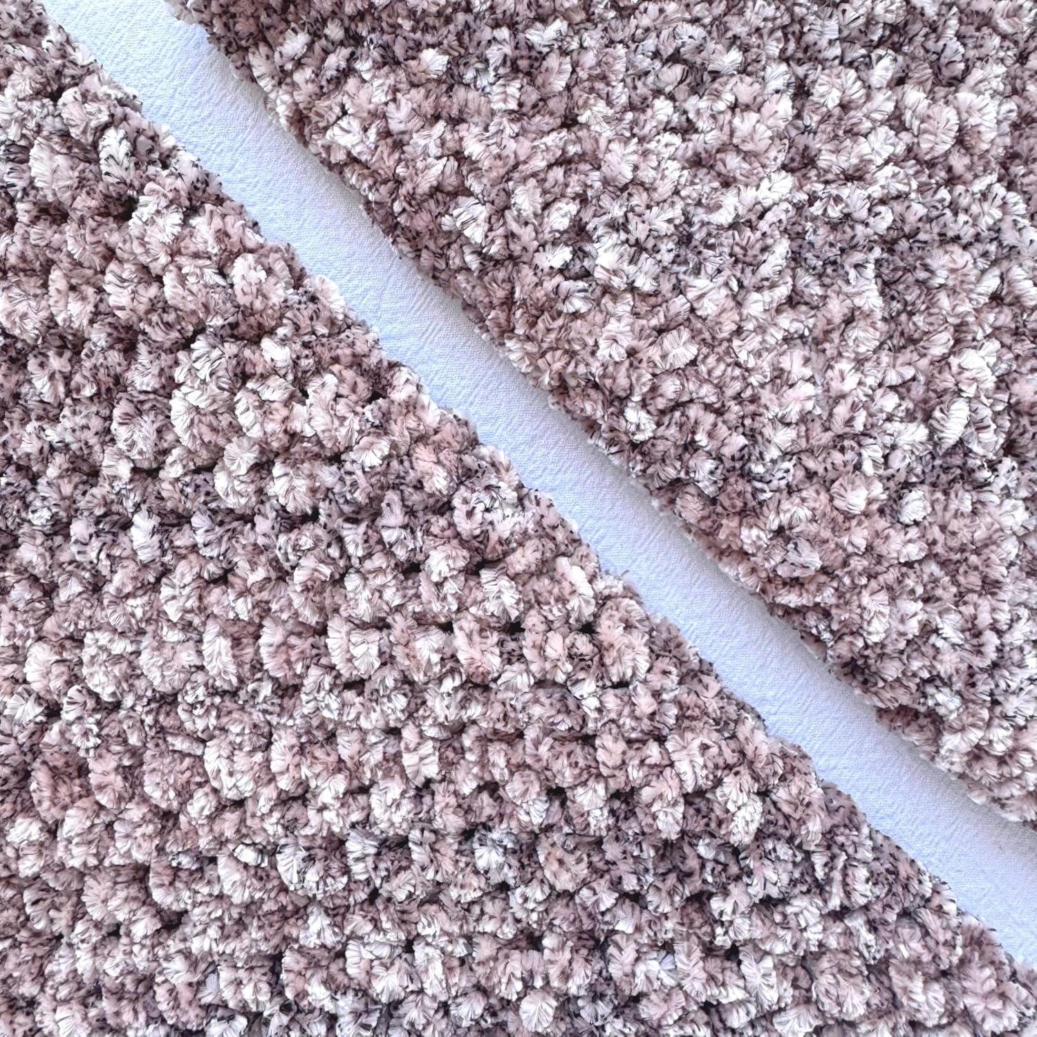 Chenillique XL Plush Chenille Yarn – 4-Pack (352 Yards / 400 g) – Variegated Super Bulky Yarn for Plushies, Blankets, Amigurumi & Accessories - Cocoa Dust