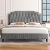 سرير Yaheetech King Bed Frame بطول 5 أقدام مع لوح أمامي مبطن بأزرار قابلة للتعديل، قماش مخملي، دعم شرائح خشبية قوية، لا حاجة إلى زنبرك صندوقي، سرير King باللون الرمادي الفاتح