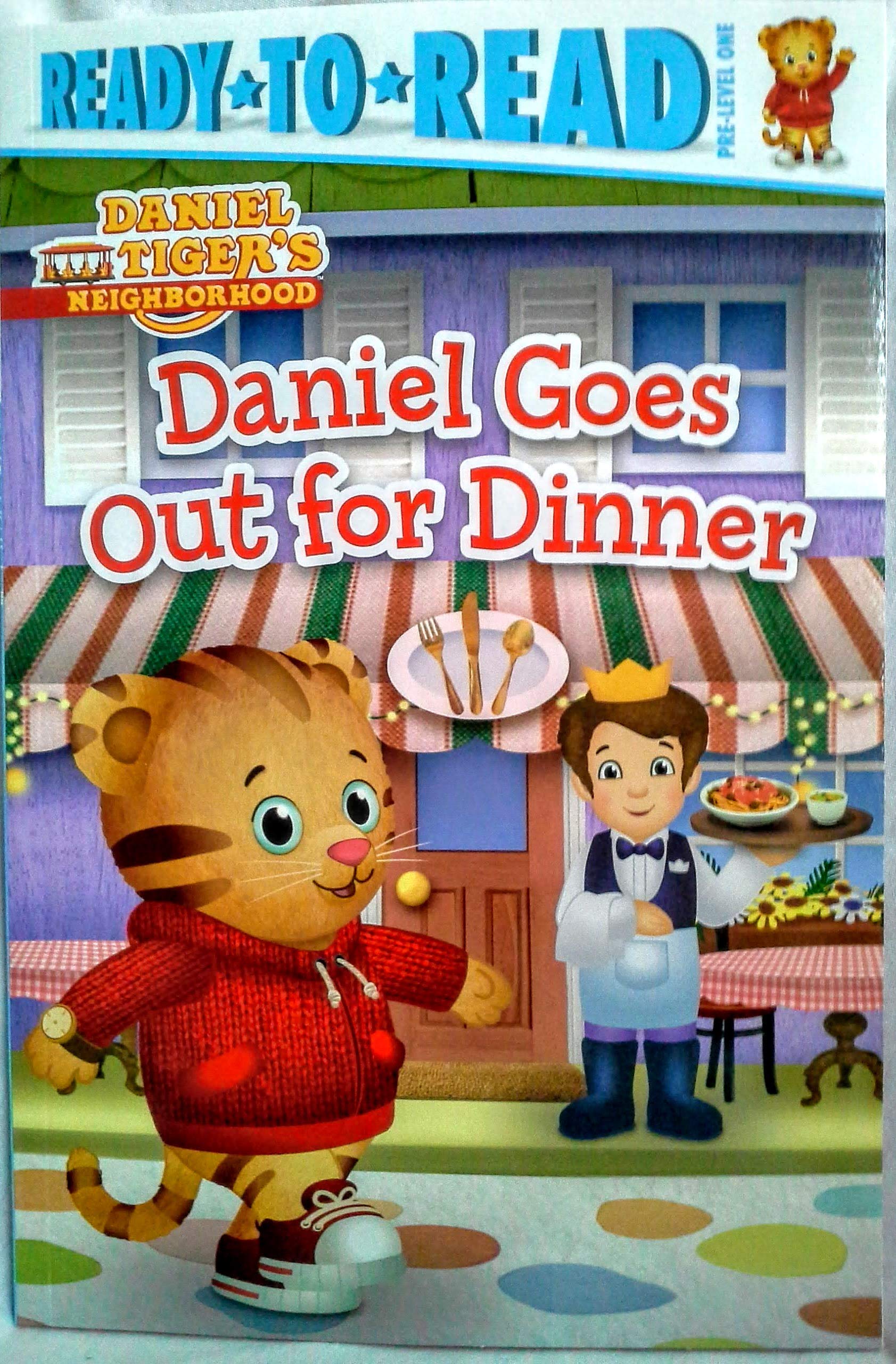 Cover of Daniel Goes Out for Dinner Pre-Level One Paperback Book
