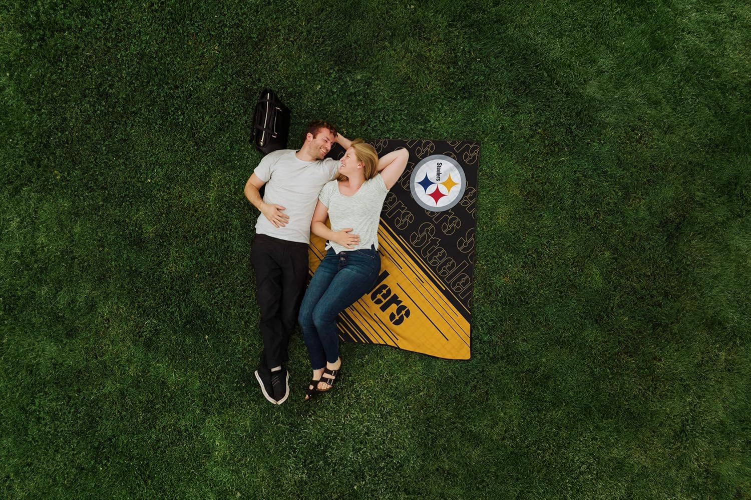 PICNIC TIME NFL Unisex-Adult NFL Impressa Picnic Blanket, Lightweight Beach Blanket, Machine Washable, Outdoor Blanket