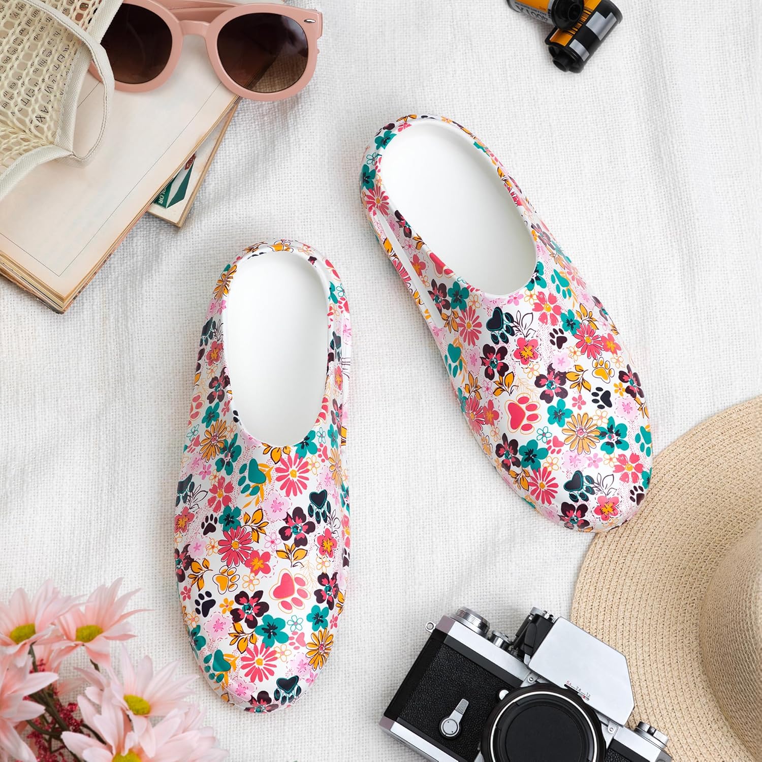 All Over Print Lightweight Slip-On Clogs Breathable Design Floral Slide-On Shoes Gardening Footwear