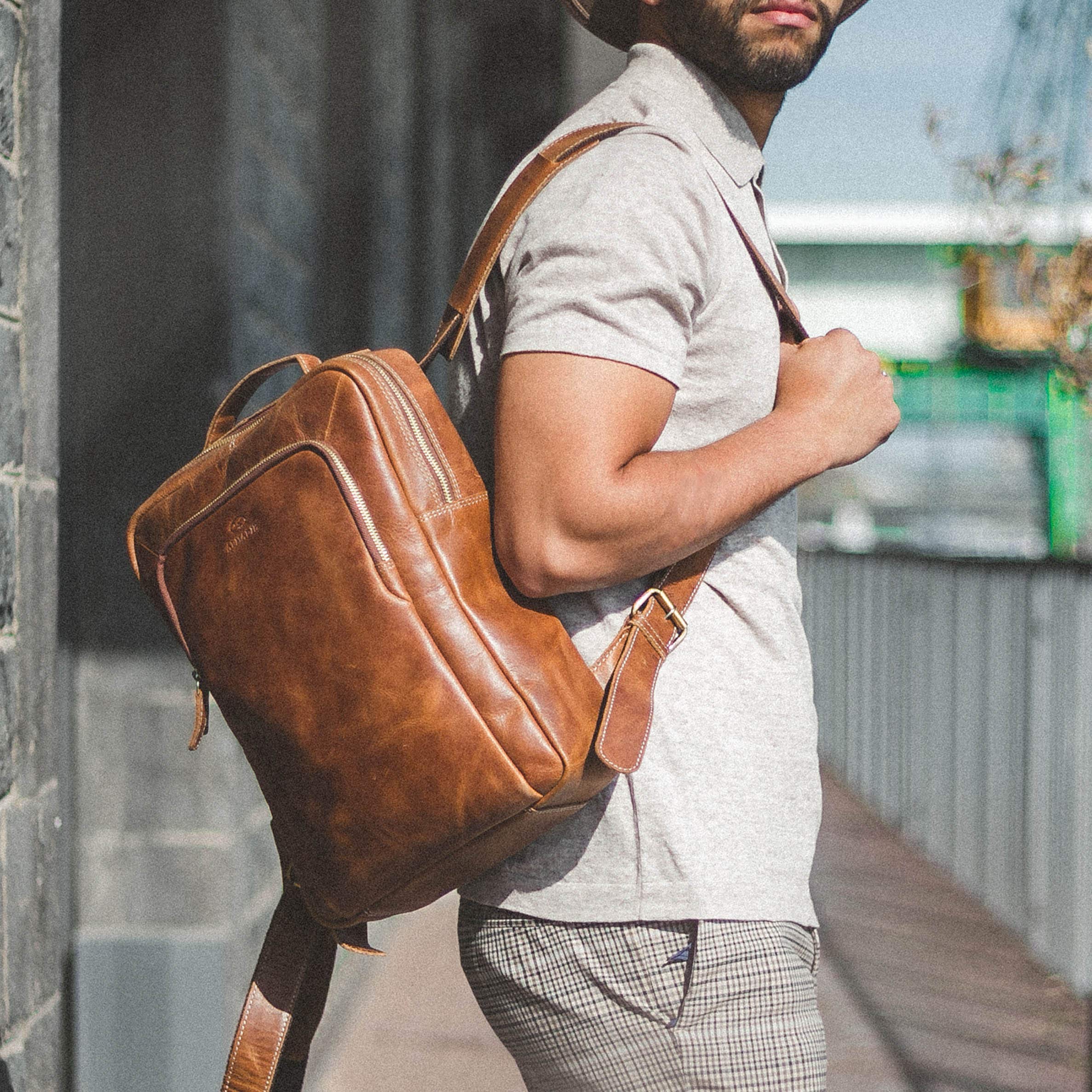 ALMADIH Premium Leder Rucksack BENE – Ledertasche 14 Zoll Laptop Tasche Reisetasche Handgepäck DIN A4 Schultertasche Umhängetasche Fahrrad Wander Schul Rucksack Backpack Vintage