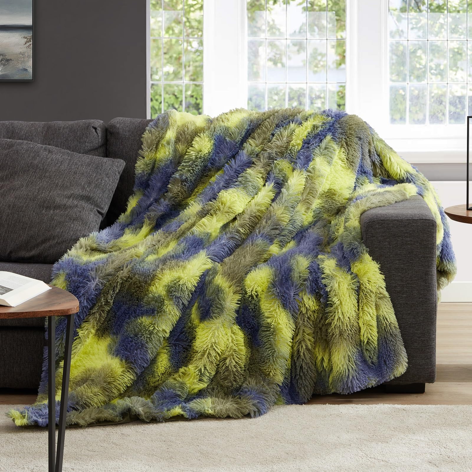 Jillche Bed Fluffy Blanket W/Camo Fur, Ultra Soft Throw Blanket for Teens, Warm Fuzzy Blankets and Throws for Bed, Stylish Tie Dye Faux Fur Blanket as