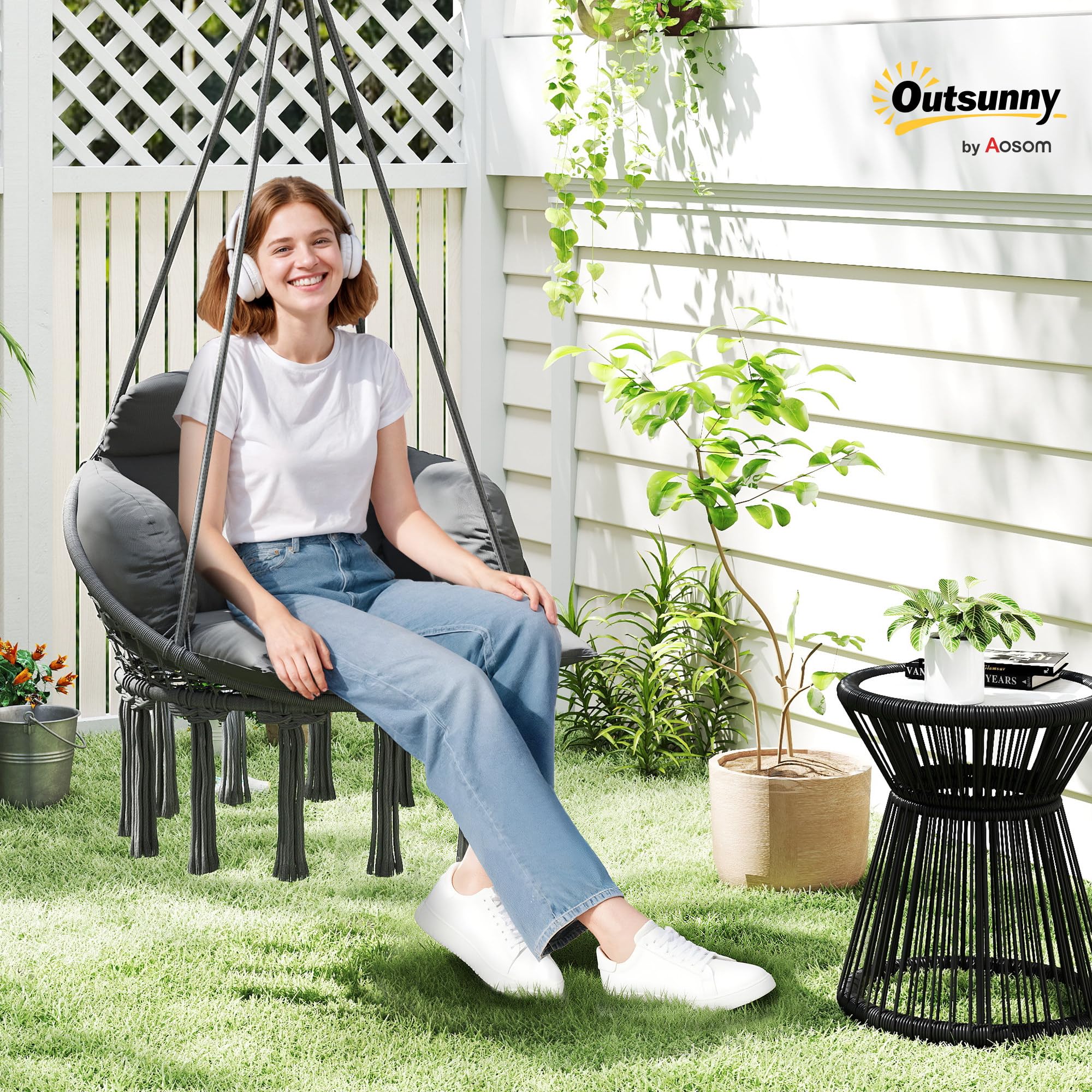 Outsunny Chaise Suspendue avec Grand Coussin rembourré, Fauteuil Suspendu à Franges, kit de Suspension Inclus, hamac Cadre en Acier, Tissage serré, Gris foncé