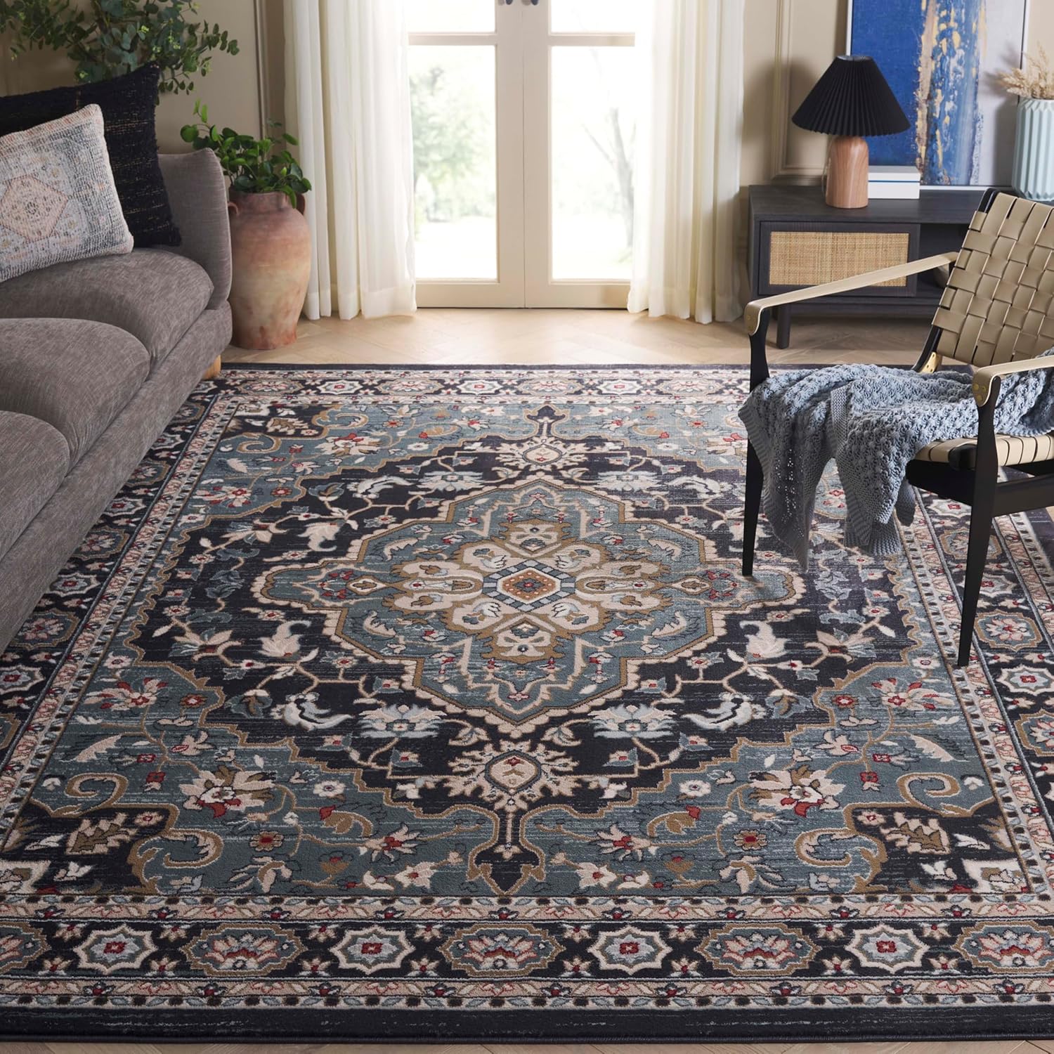 SAFAVIEH Lyndhurst Collection Accent Rug - 3'3" x 5'3", Cream & Beige, Traditional Oriental Design, Non-Shedding & Easy Care, Ideal for High Traffic Areas in Entryway, Living Room, Bedroom (LNH338B)