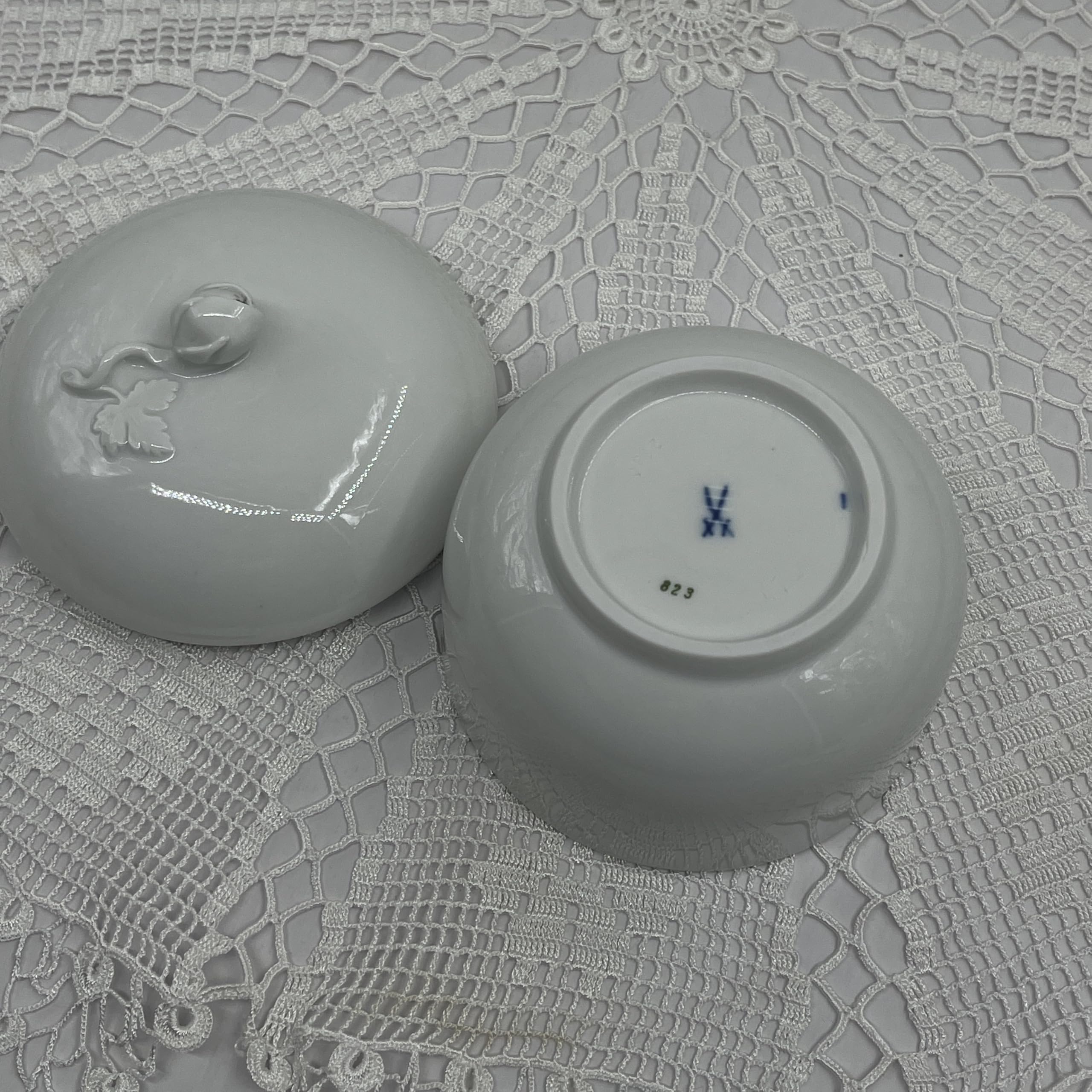 Generisch Meissen Zuccheriera in porcellana con coperchio bianco Nelle spade sono 4 tagli larghi 9,5 cm e alti 6 cm