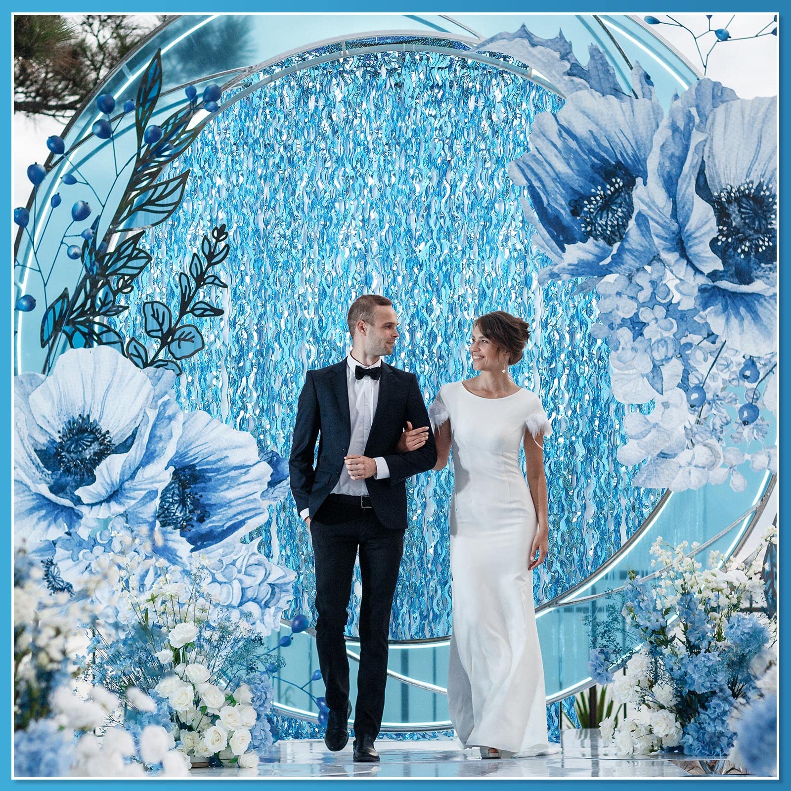 Newwiee Lot de 10 Rideaux à Franges ondulées en Feuille d'aluminium métallique pour décoration de fête d'anniversaire, de Enterrement de Vie de Jeune Fille et de Photo - Bleu - 1 x 2 m