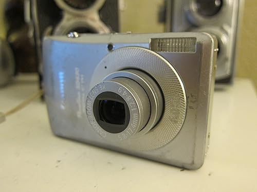 Miniatura 3 de Canon PowerShot SD630 - Cámara digital Elph de 6MP con zoom óptico 3x (Modelo antiguo)