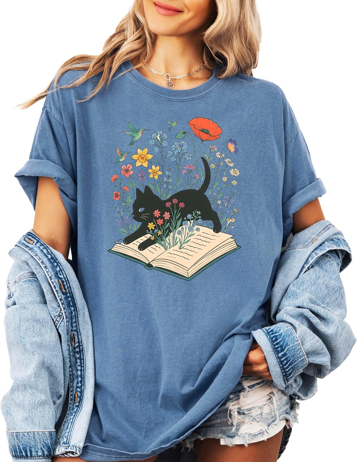 Black Cat Book Lover Shirt for Women & Teens Cute Floral T-Shirt for Reader