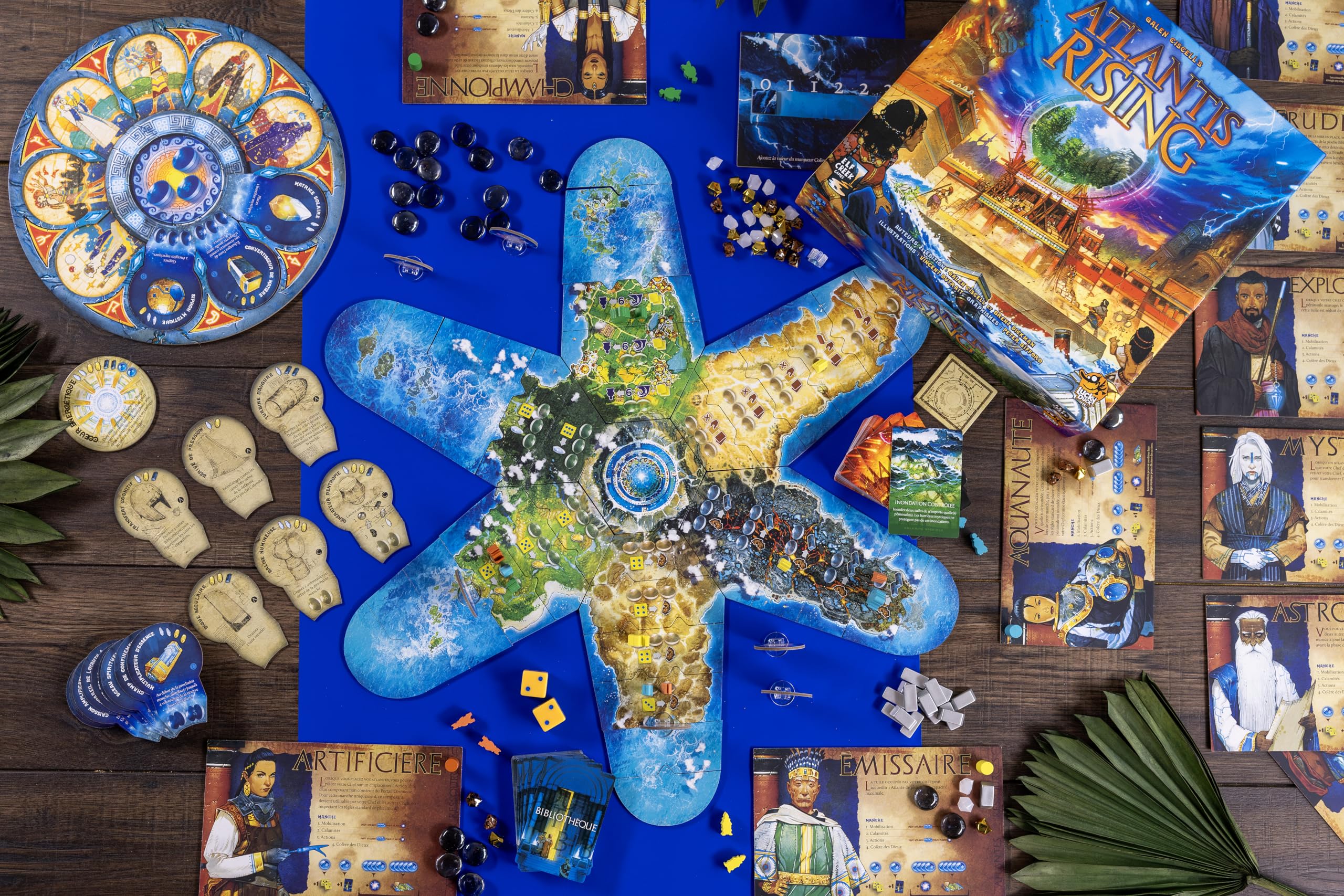 Lucky Duck Games | ATLANTIS RISING | Jeu de Société Coopératif Pour Adultes & Enfants dès 10 Ans | Sauvez Atlantis |Jeu de Stratégie & Gestion des Ressources | 1 à 7 Joueurs | 1 à 2H | En Français