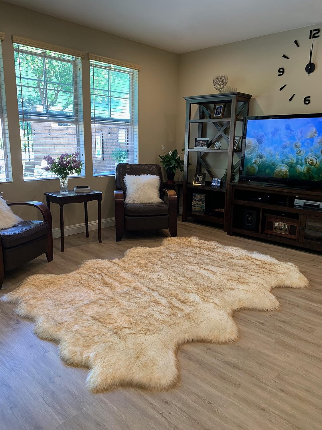 LAMBZY Faux Sheepskin Super Soft Hypoallergenic Silky Shag Rug for Living Room, Kids Room, Sofa (Octo 8 Pelts 6'x8', White/Brown Tips)