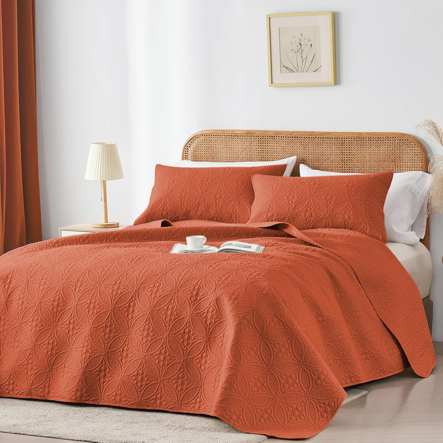 WURUIBO King/Cal King Quilt Set Burnt Orange, Microfiber Lightweight Bedspreads, Ultrasonic Embossed Solid Coverlet, Thin Bedding Set for All Season, Soft Breathable Bed Cover(1 Quilt, 2 Pillow Shams) - Image 2